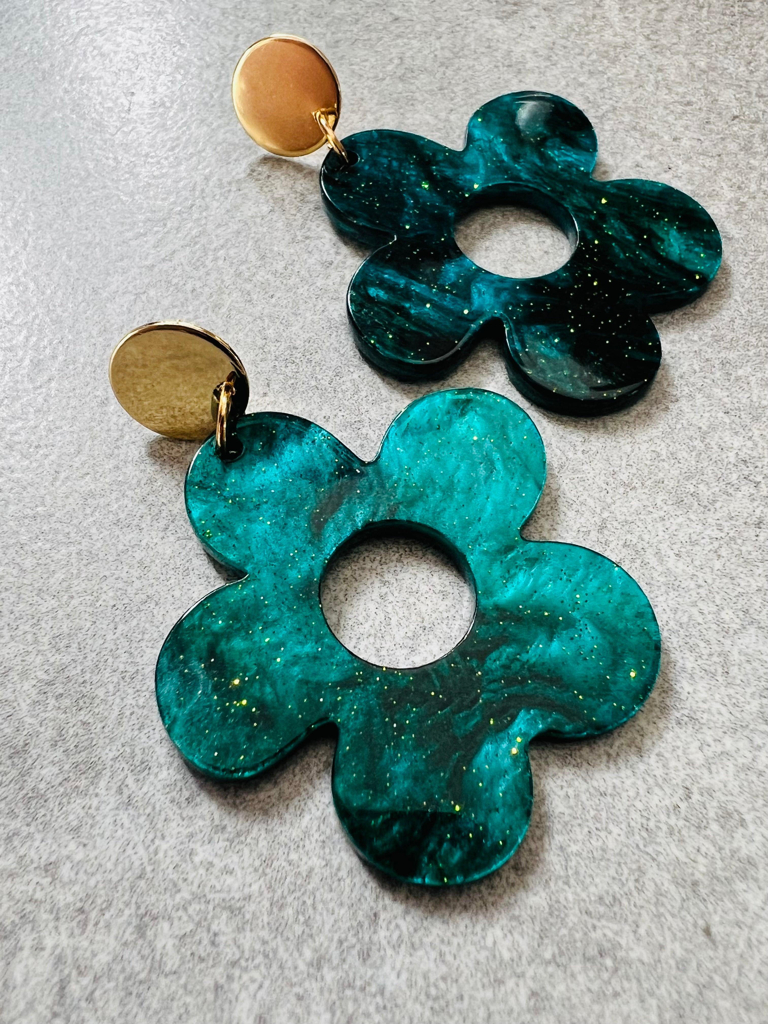 Boucles d’oreilles ROMY fleurs résine - Créations Uniques - Créations Uniques