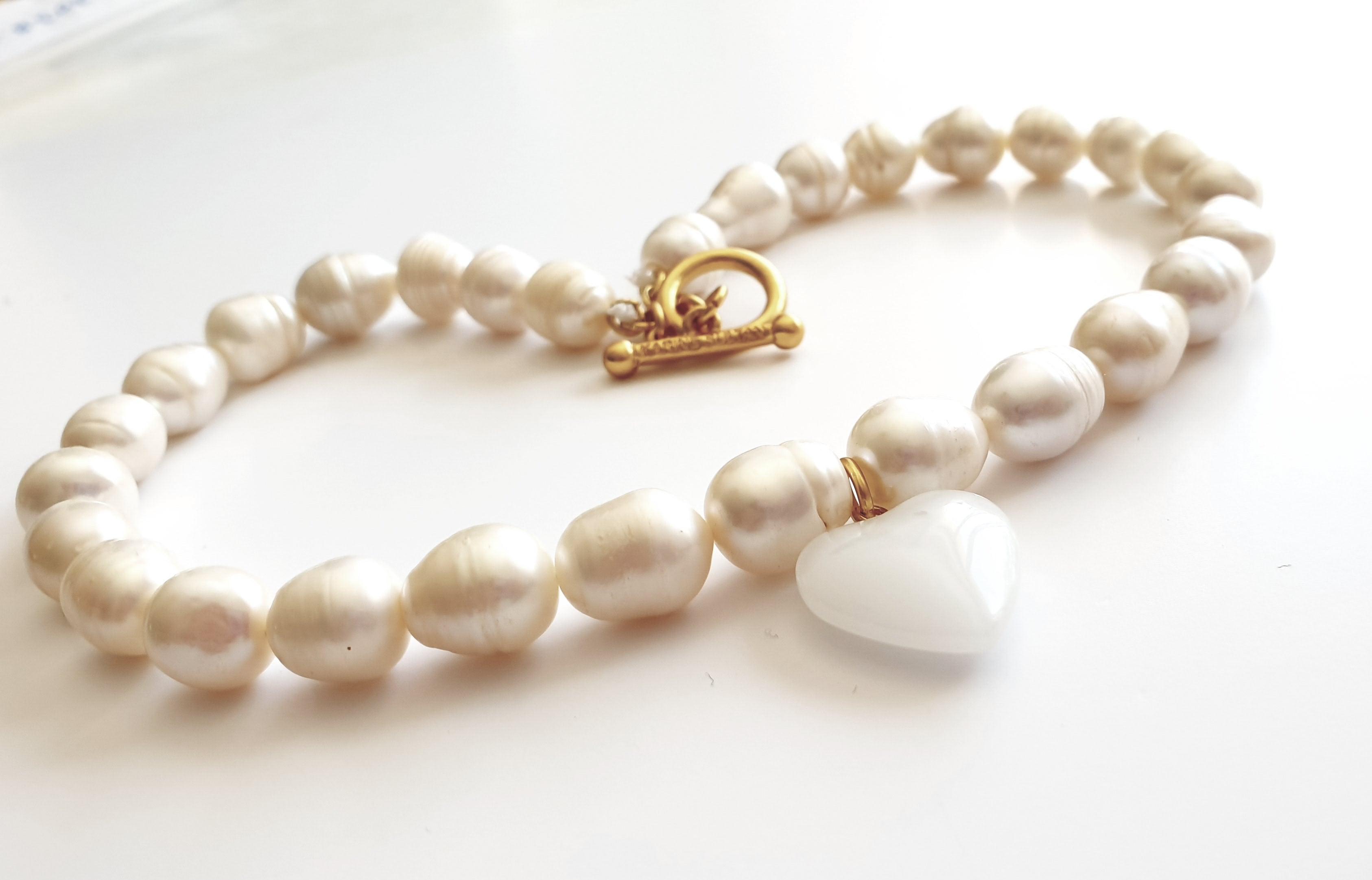 N74611 Collier perles et pendentif cœur - Karine Sultan - Créations Uniques