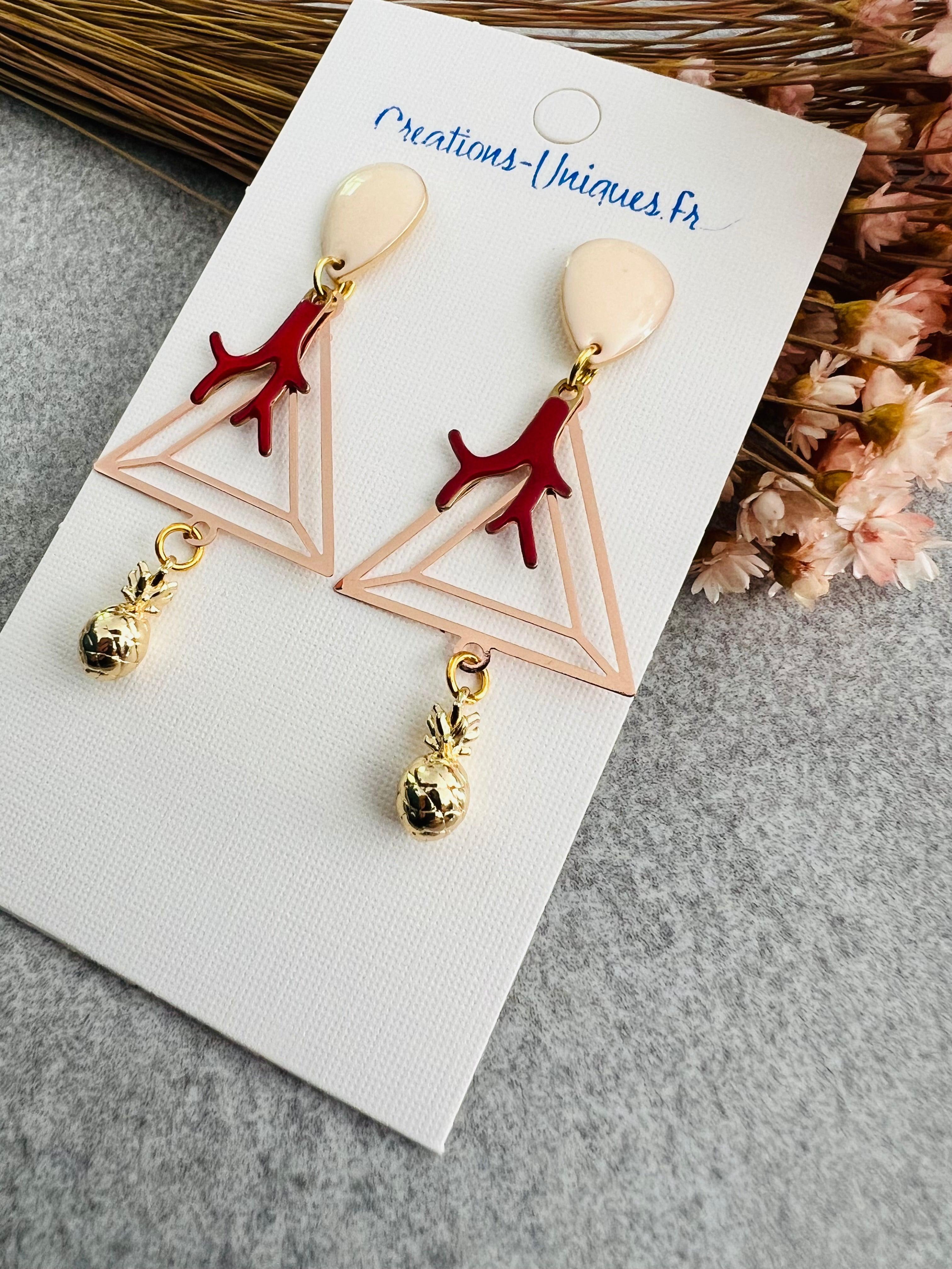 Boucles d’oreilles CORAIL triangles rosé thème plage et ananas - Créations Uniques - Créations Uniques