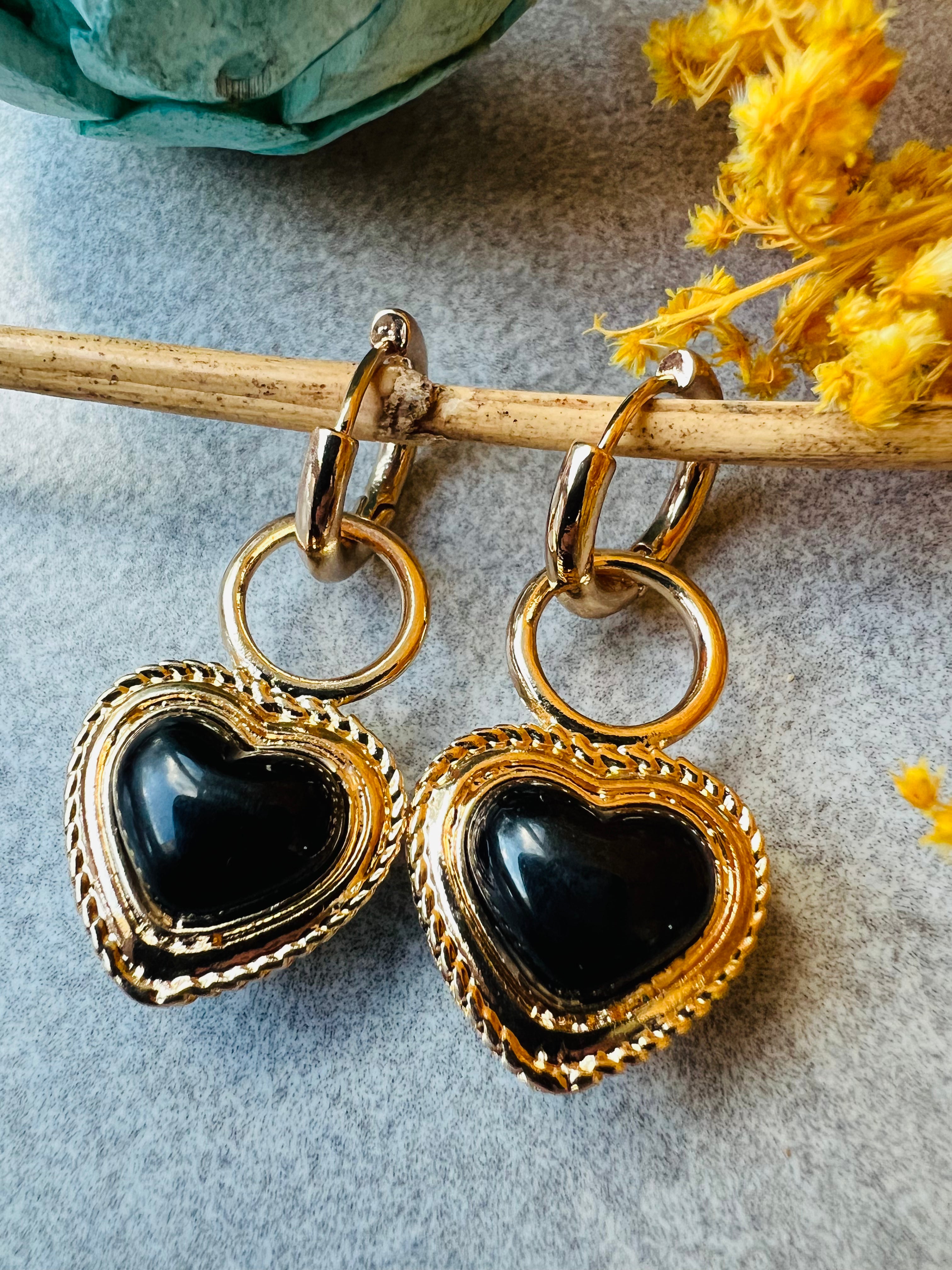 Boucles d’oreilles CHARISE cœurs bombés noirs attaches mini créoles - Créations Uniques