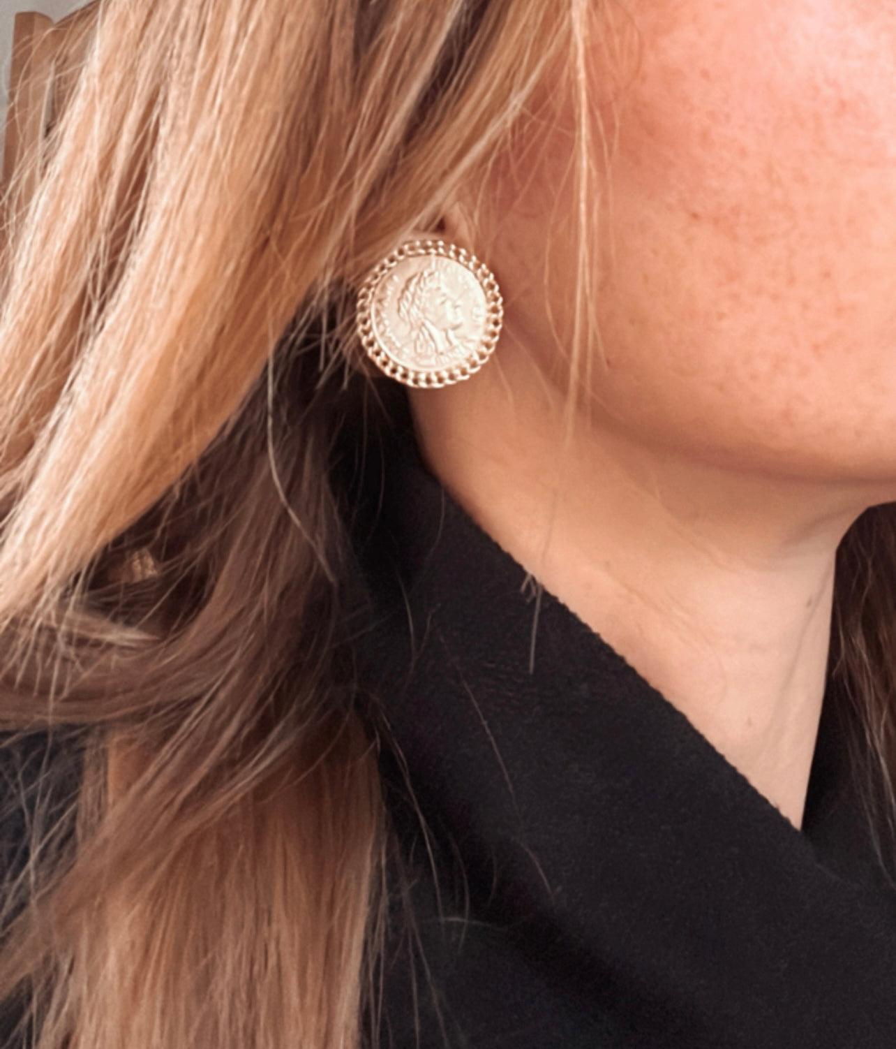 E71084 Boucles d'oreilles clips grosses pièces - Karine Sultan - Créations Uniques