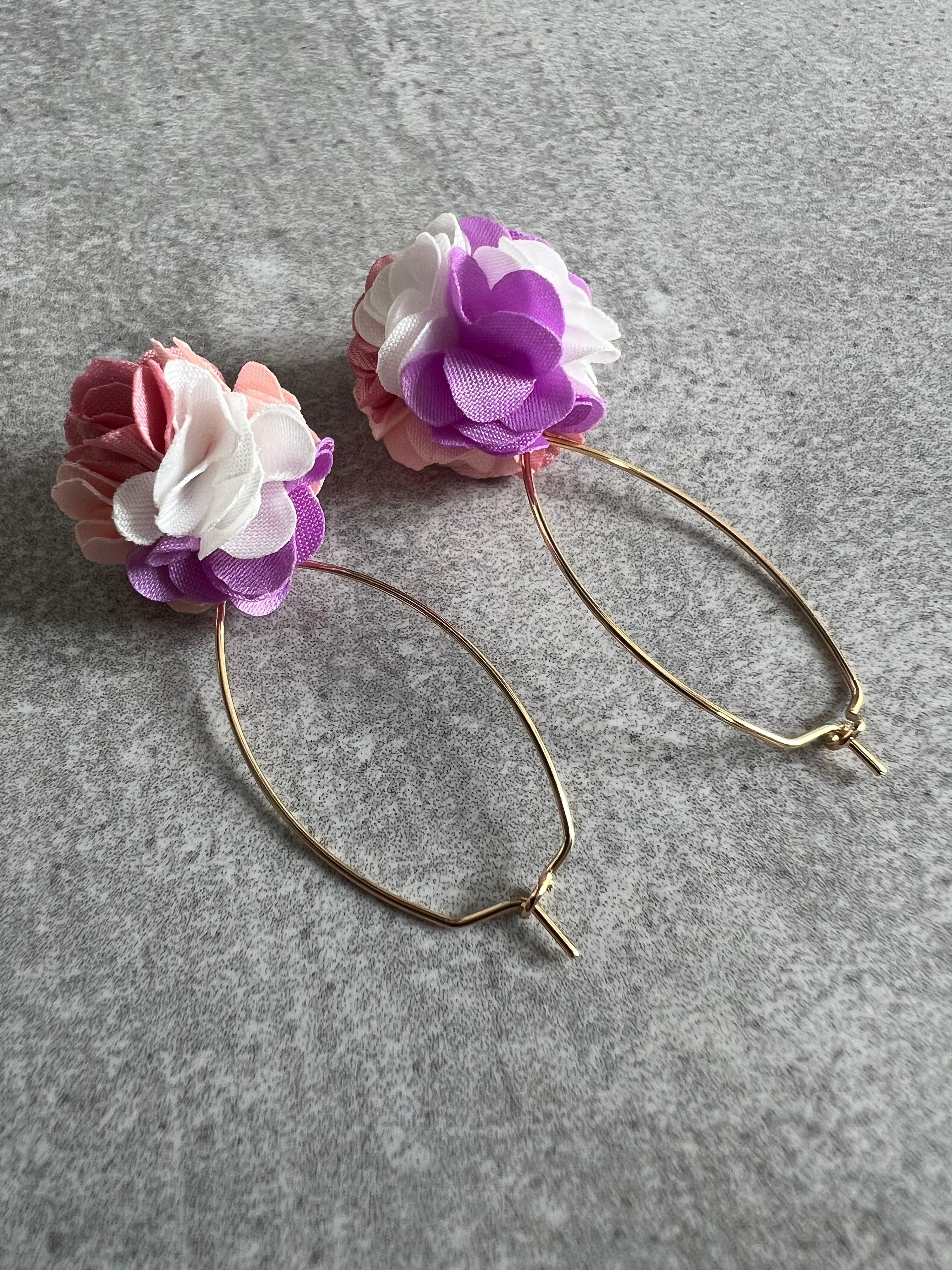 Boucles d’oreilles DENYSE pompons violet rose - Créations Uniques - Créations Uniques