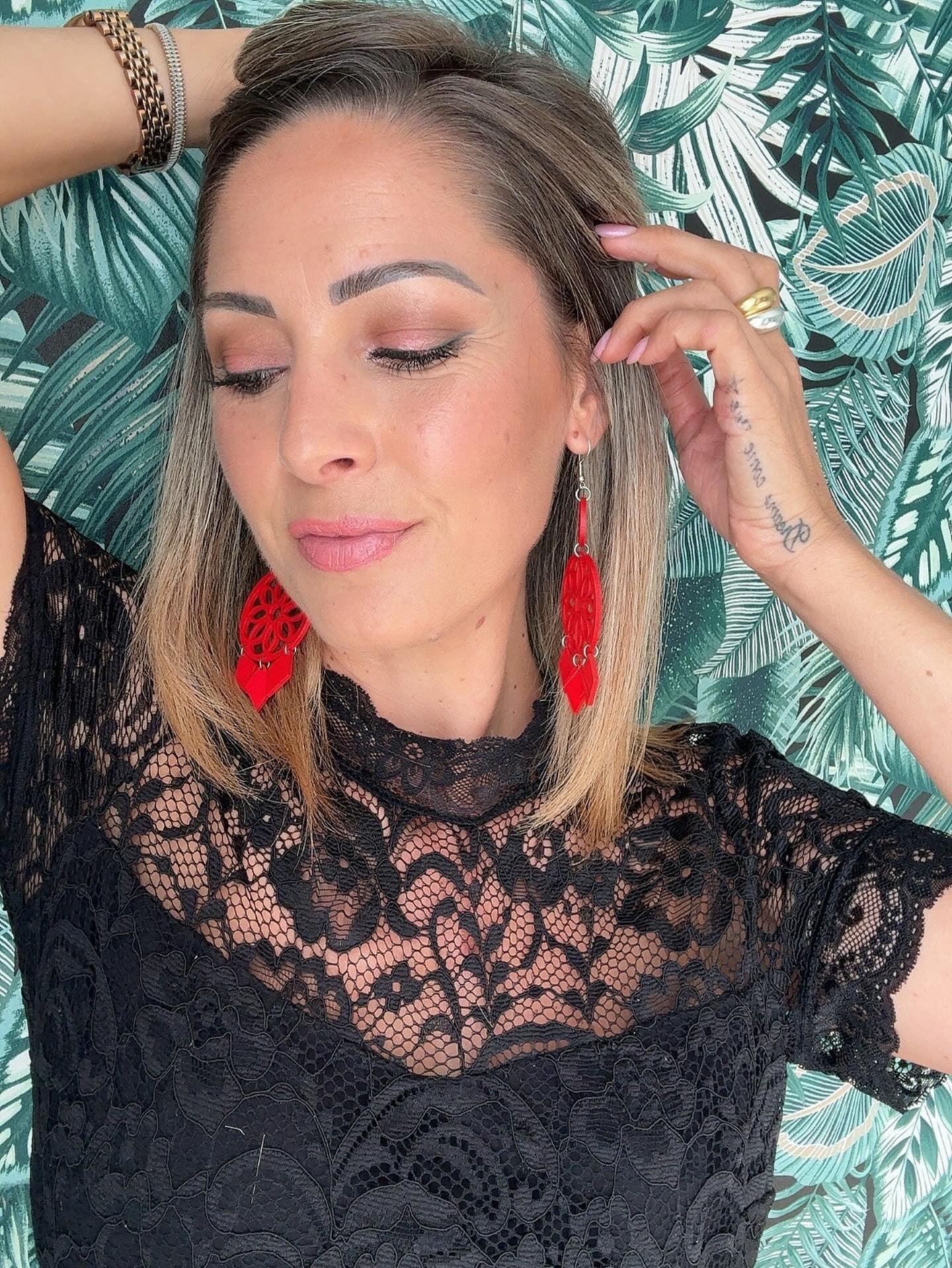 Boucles d’oreilles LILOU attrape-rêves bois rouge - Créations Uniques