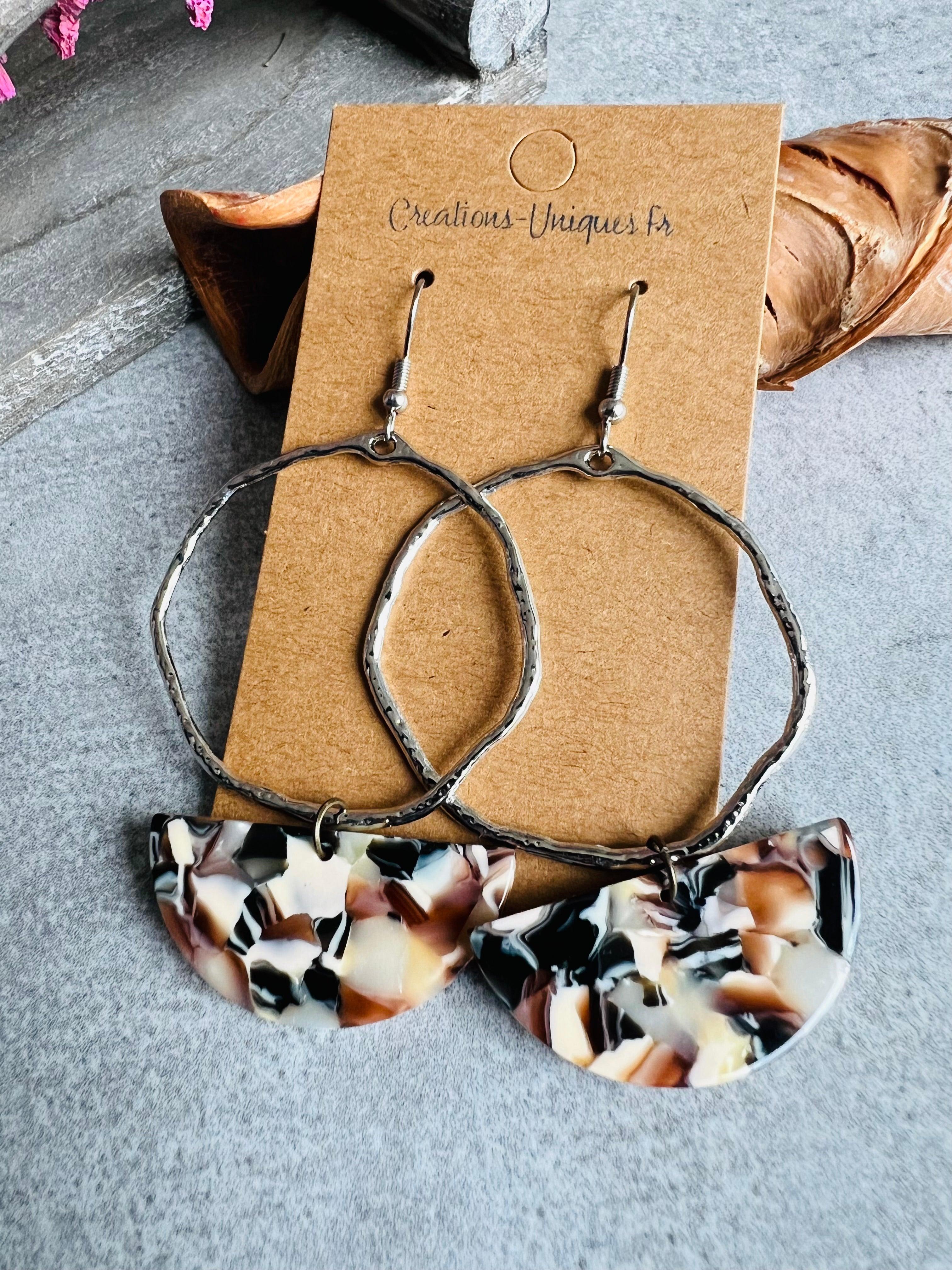 Boucles d’oreilles ELYA argentées et résine - Créations Uniques - Créations Uniques