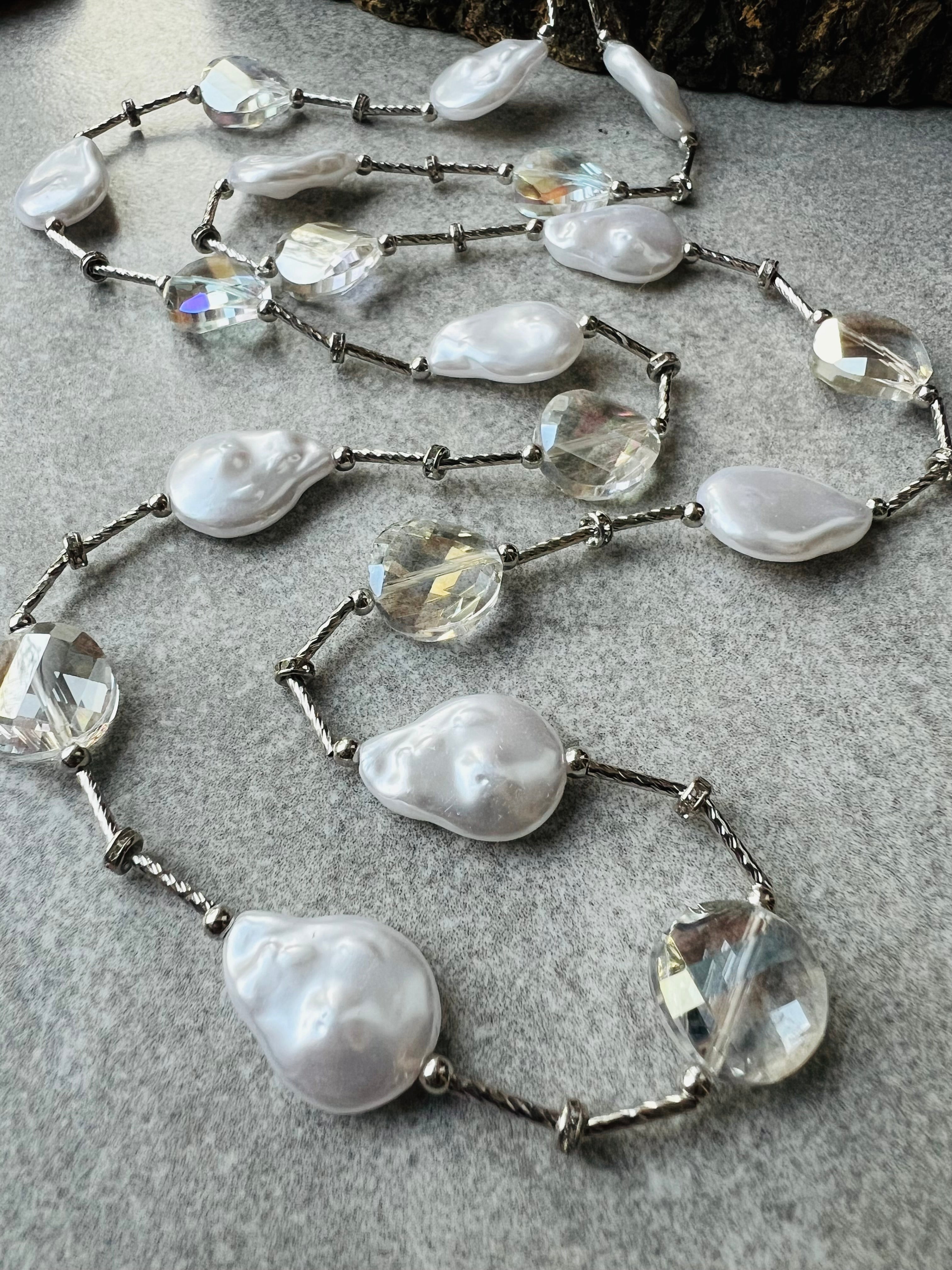 Collier argenté ASHLEY perles blanc nacré - Créations Uniques