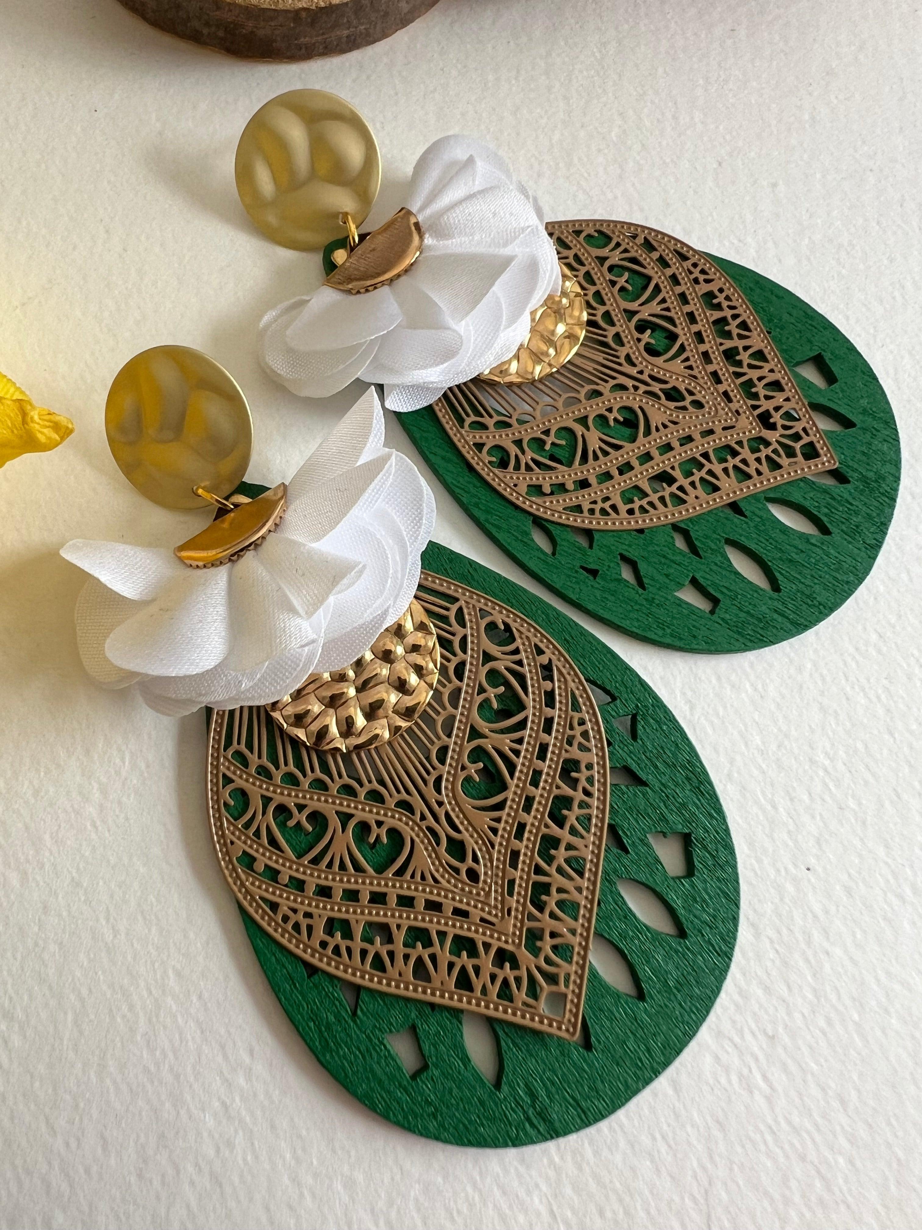 Boucles d’oreilles TELMA gouttes bois vert - Créations Uniques - Créations Uniques