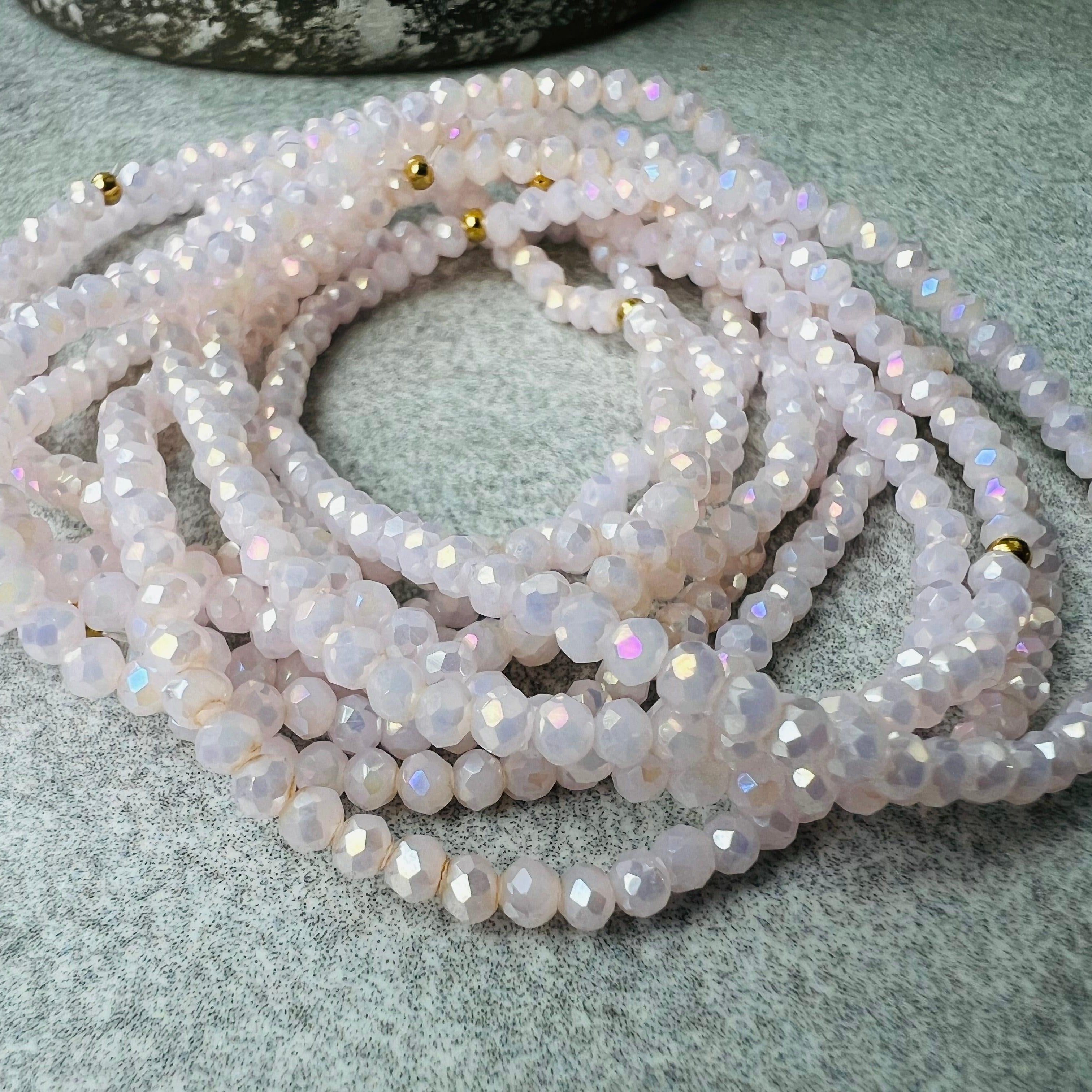 Bracelet GYSEL rose pastel brillant perles à facettes - Créations Uniques