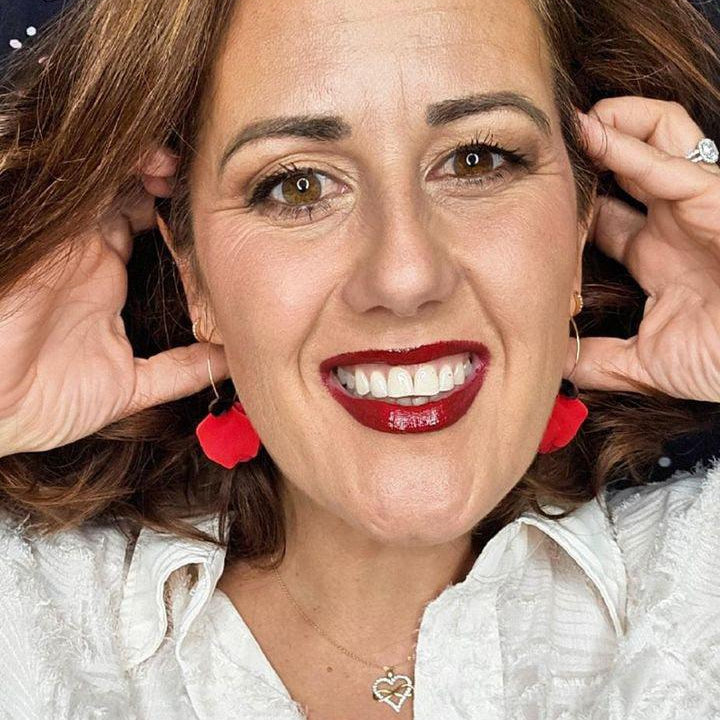 Boucles d’oreilles MARIELLE pétales rouges et cœurs cristal noirs - Créations Uniques - Créations Uniques