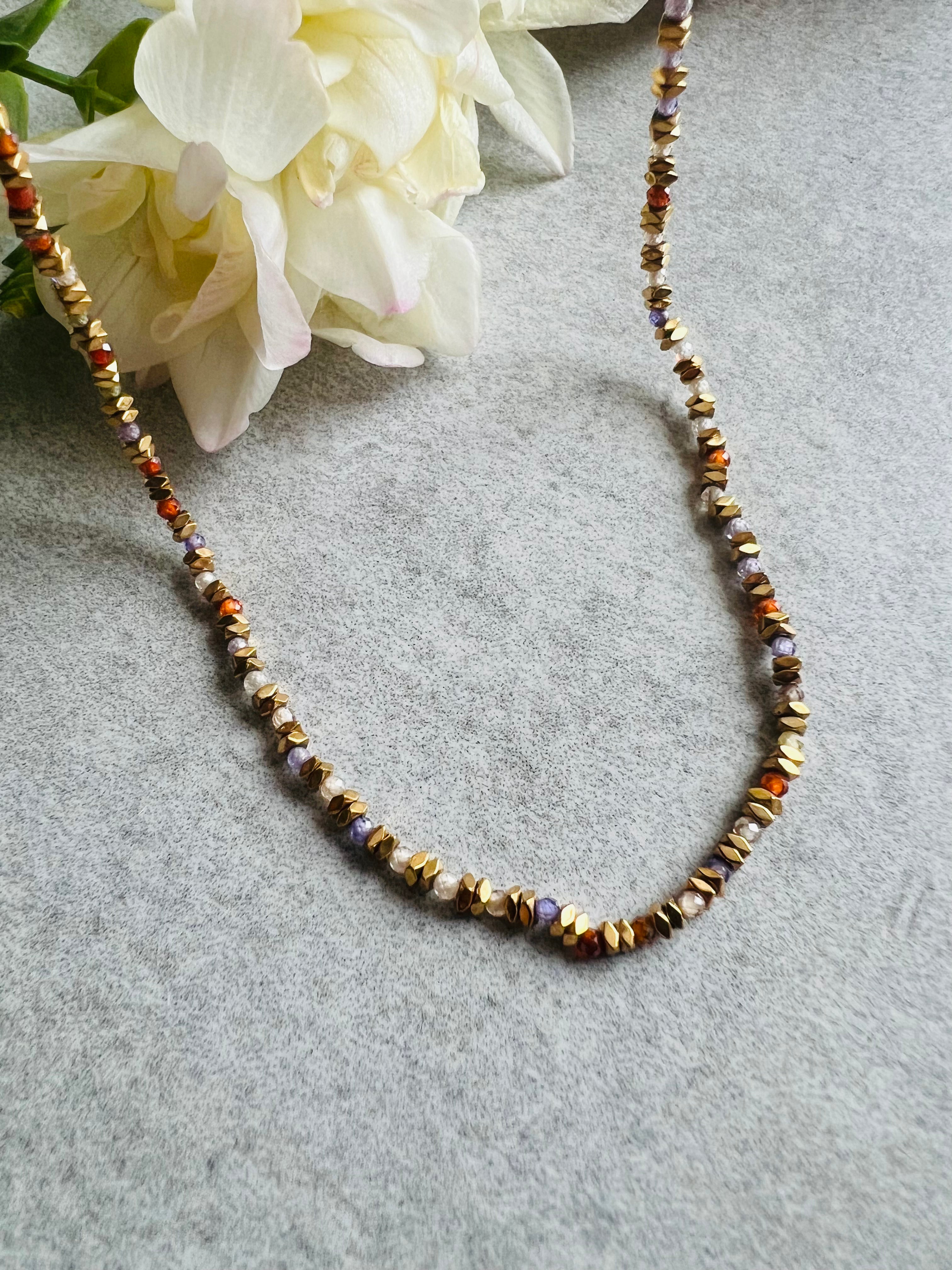 Collier GERMAINE perles ras de cou - Créations Uniques