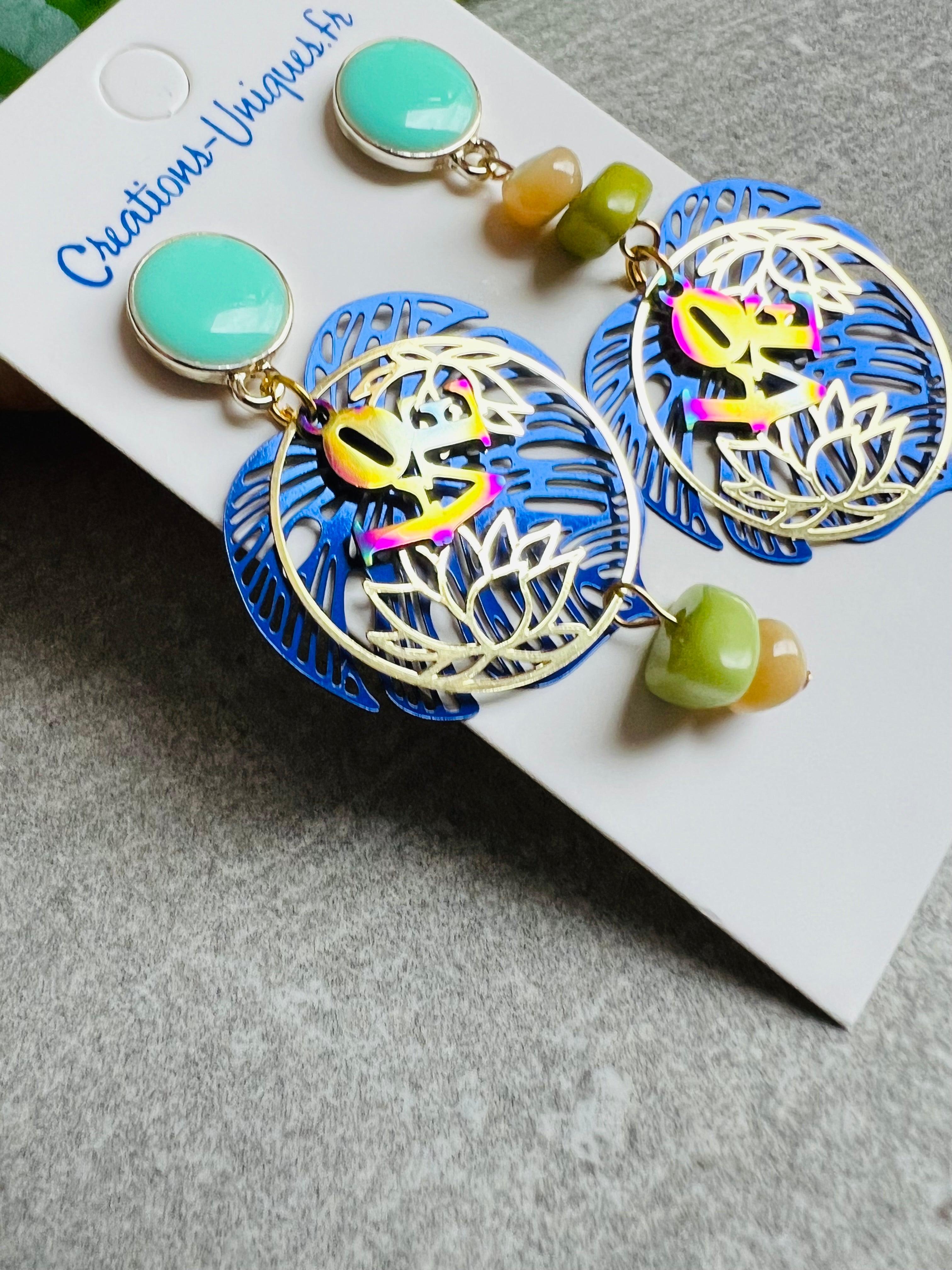 Boucles d’oreilles asymétriques love PAMELA feuilles tropicales bleues - Créations Uniques - Créations Uniques