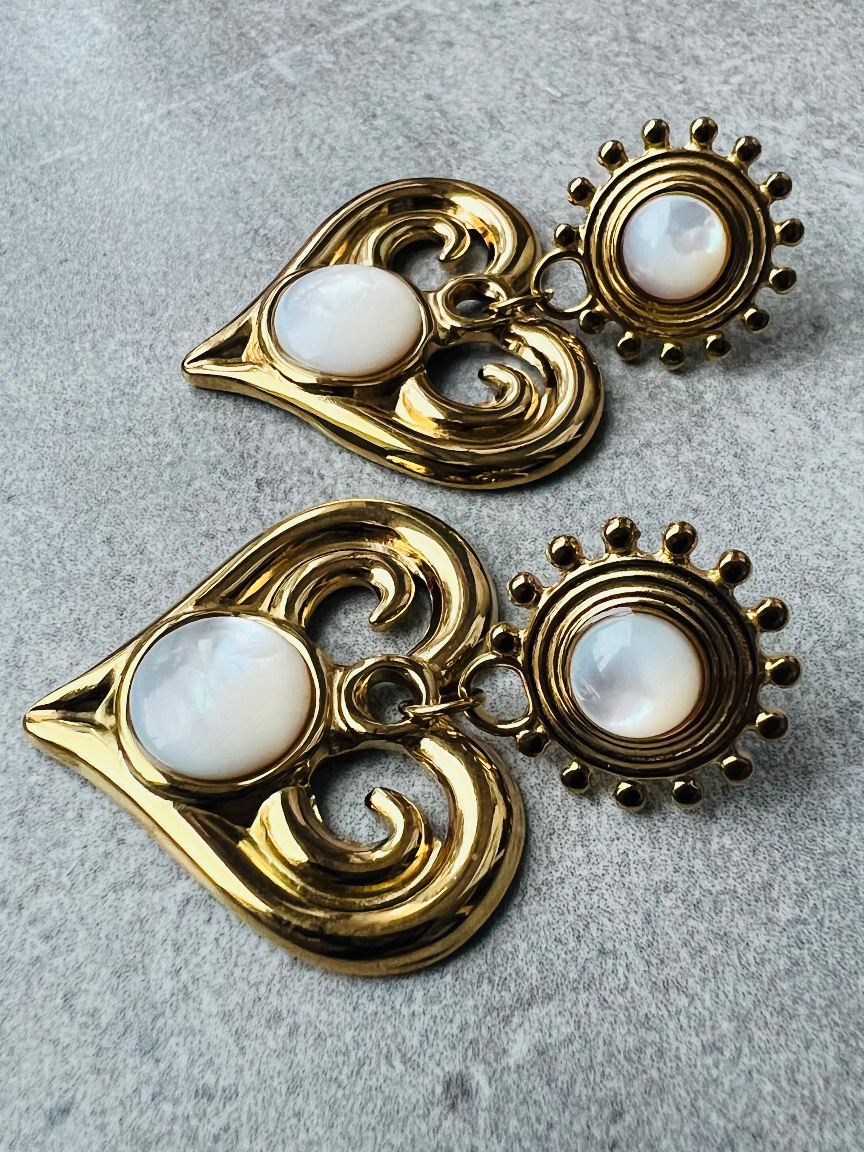 Boucles d’oreilles MARY cœurs dorés et blanc nacré - Créations Uniques
