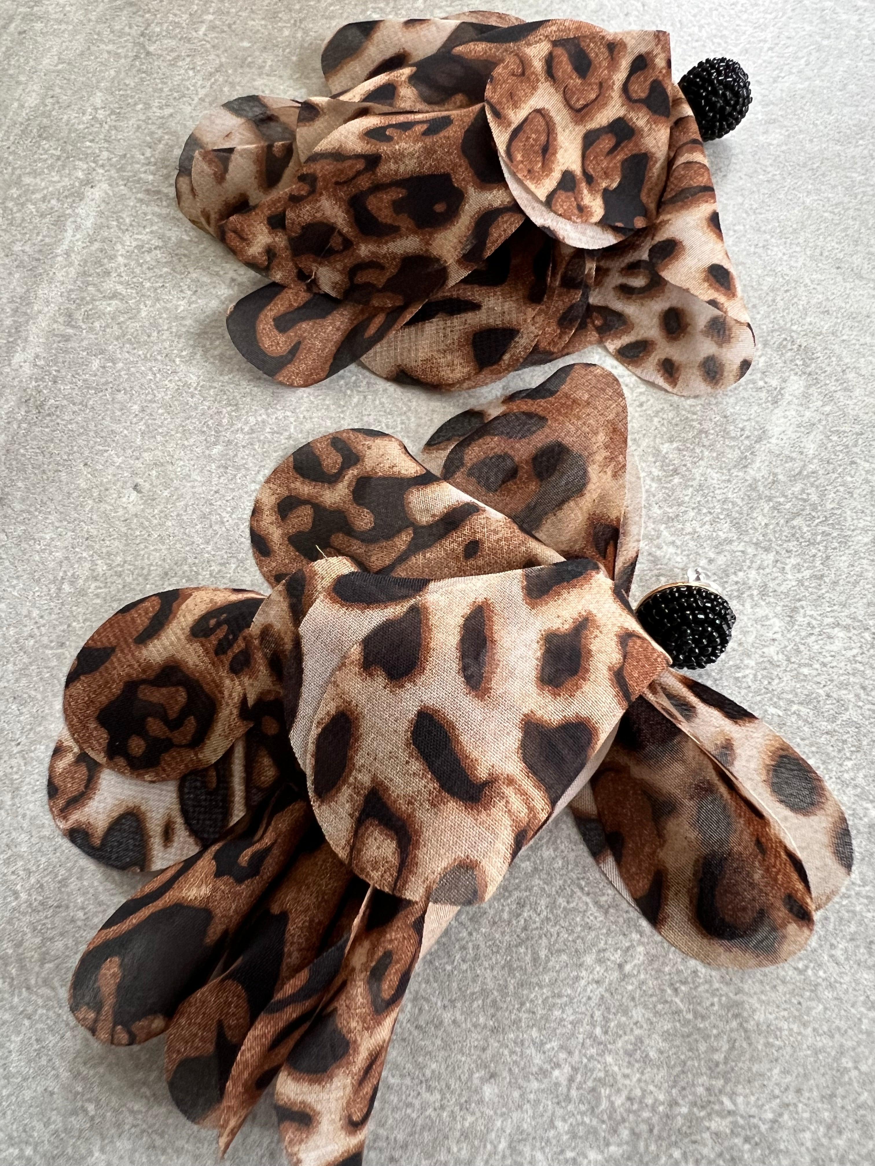 Boucles d’oreilles ALESSANDRA tissu soie motif léopard - Créations Uniques