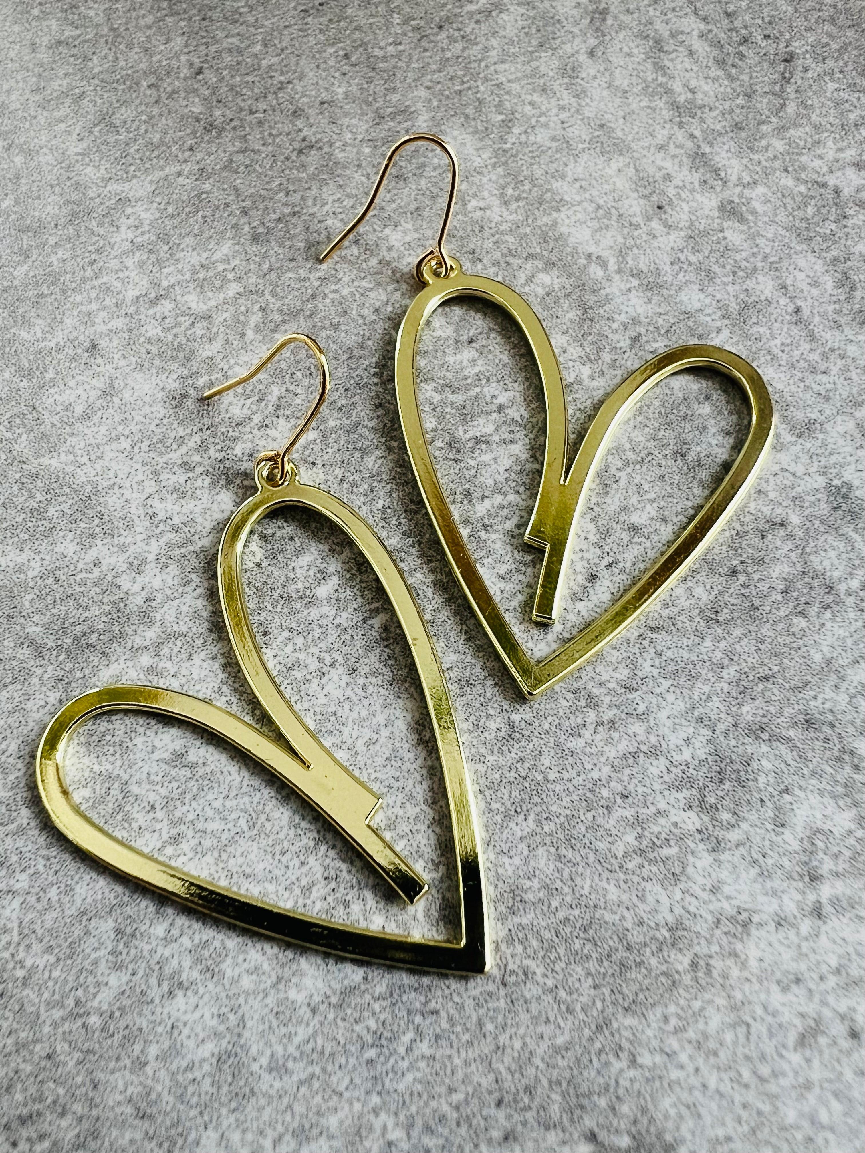 Boucles d’oreilles AURORE cœurs dorés - Créations Uniques - Créations Uniques