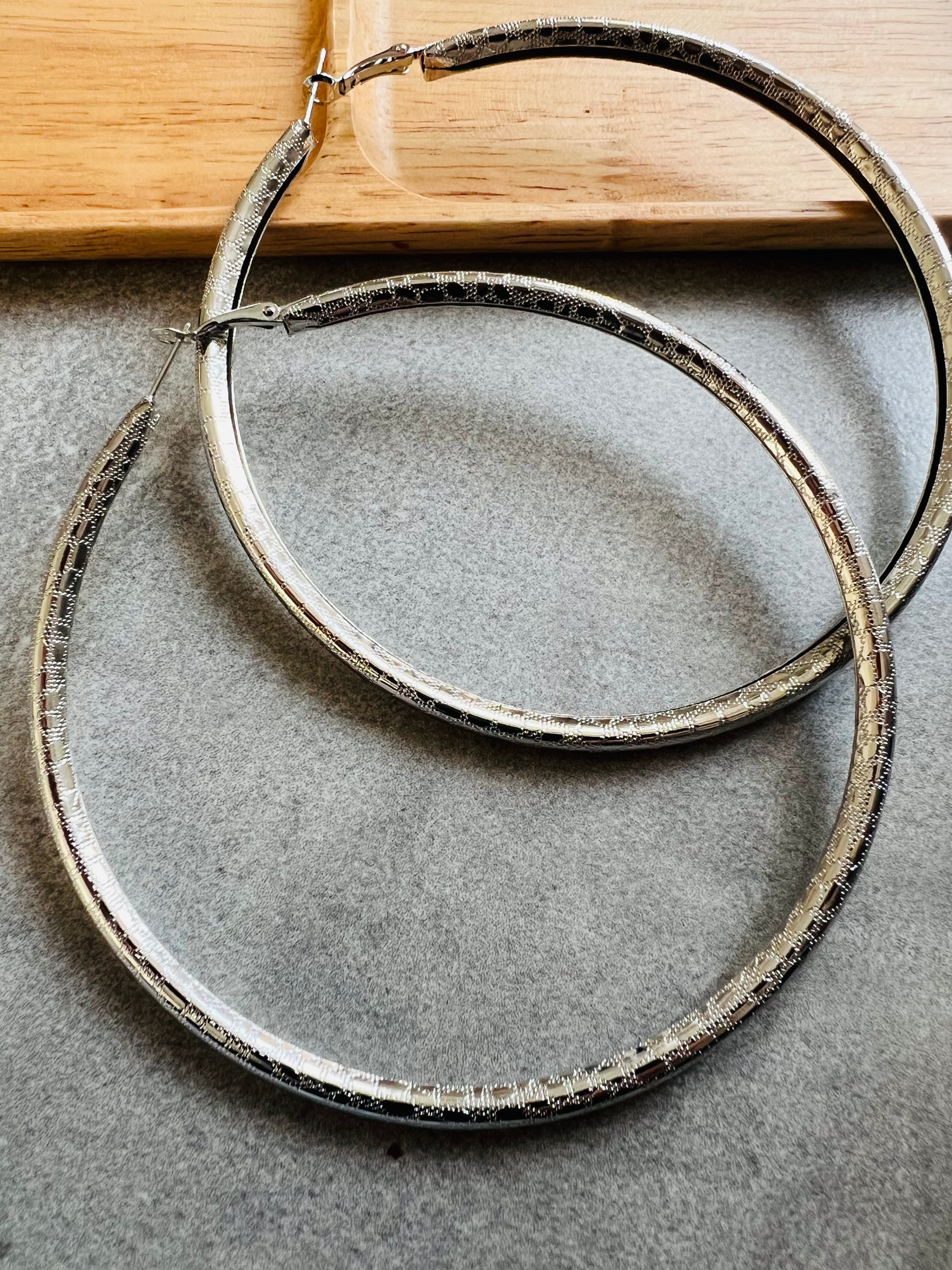 Boucles d’oreilles ADRIANA créoles grand modèle 10 cm - Créations Uniques