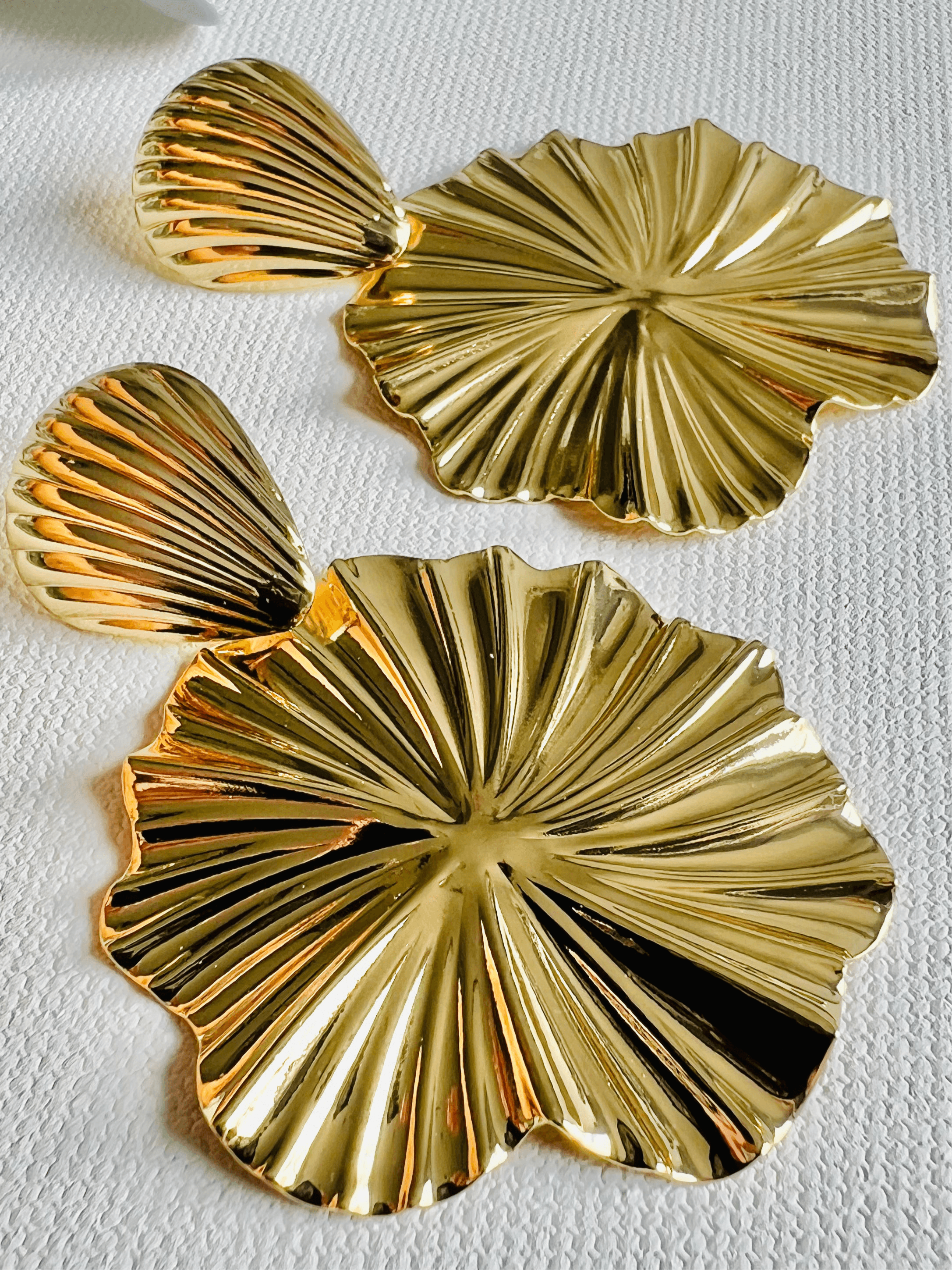 Boucles d’oreilles chic BERTILLE feuilles dorées - Créations Uniques