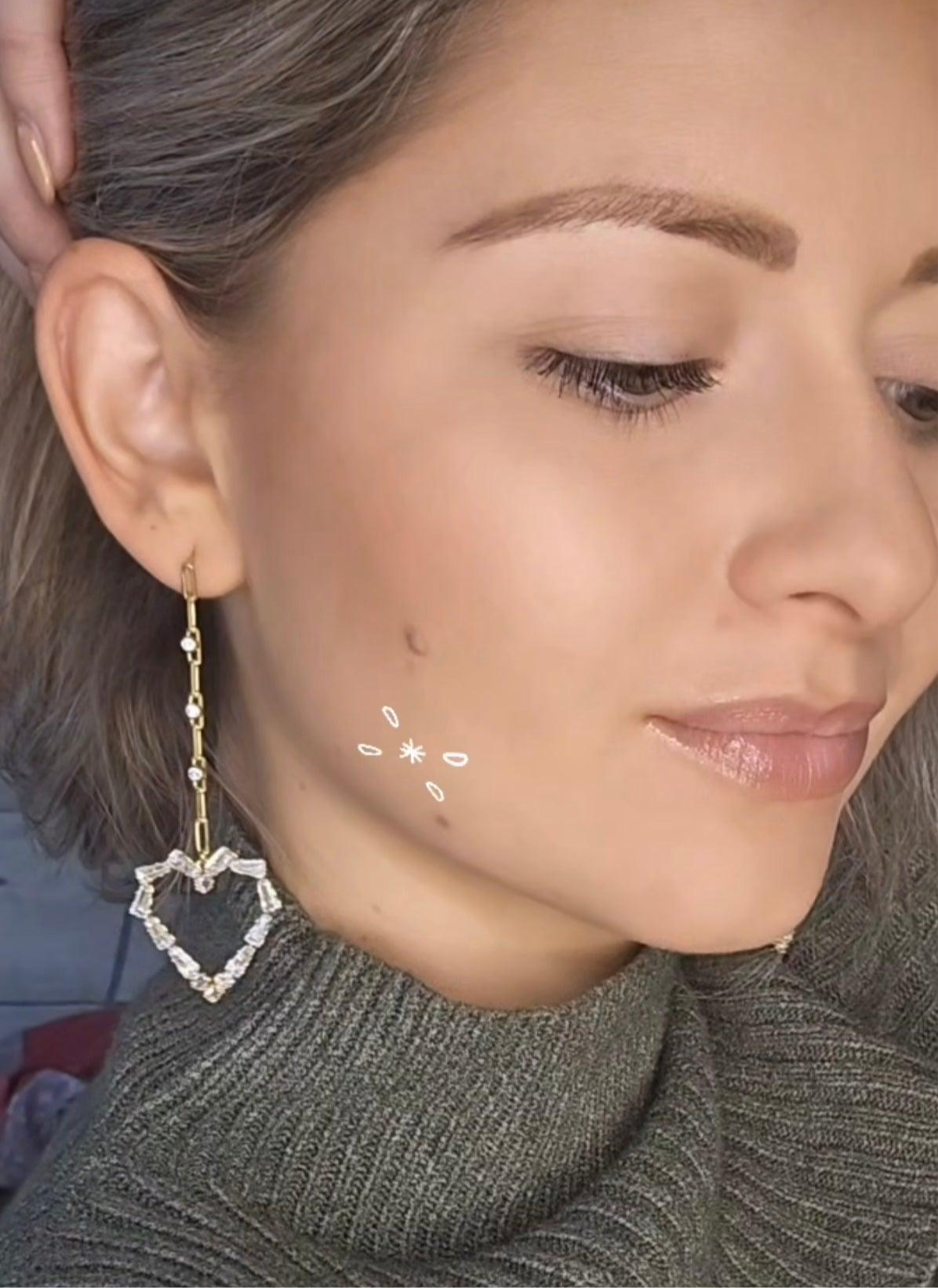 Boucles d’oreilles pendantes MERYLE cœurs strass - Créations Uniques