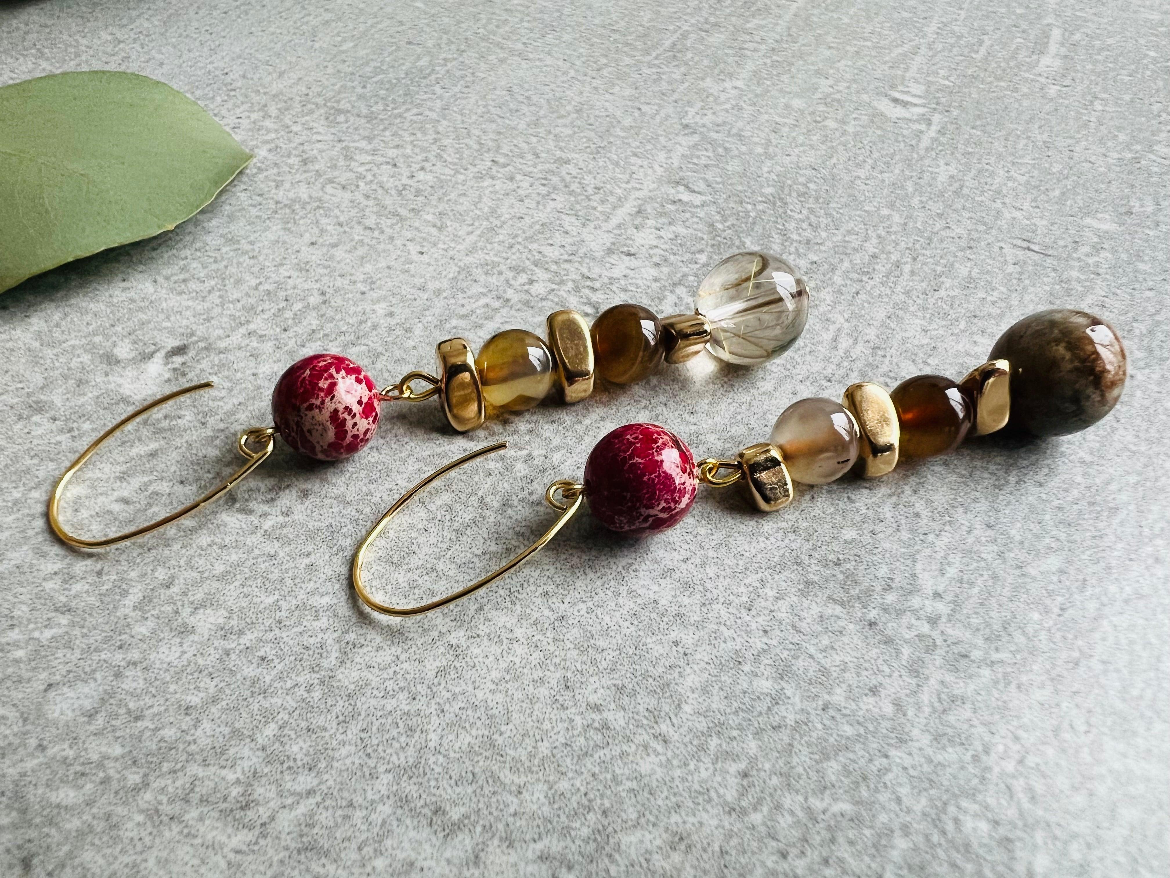 Boucles d’oreilles TERRY perles touche framboise - Créations Uniques - Créations Uniques