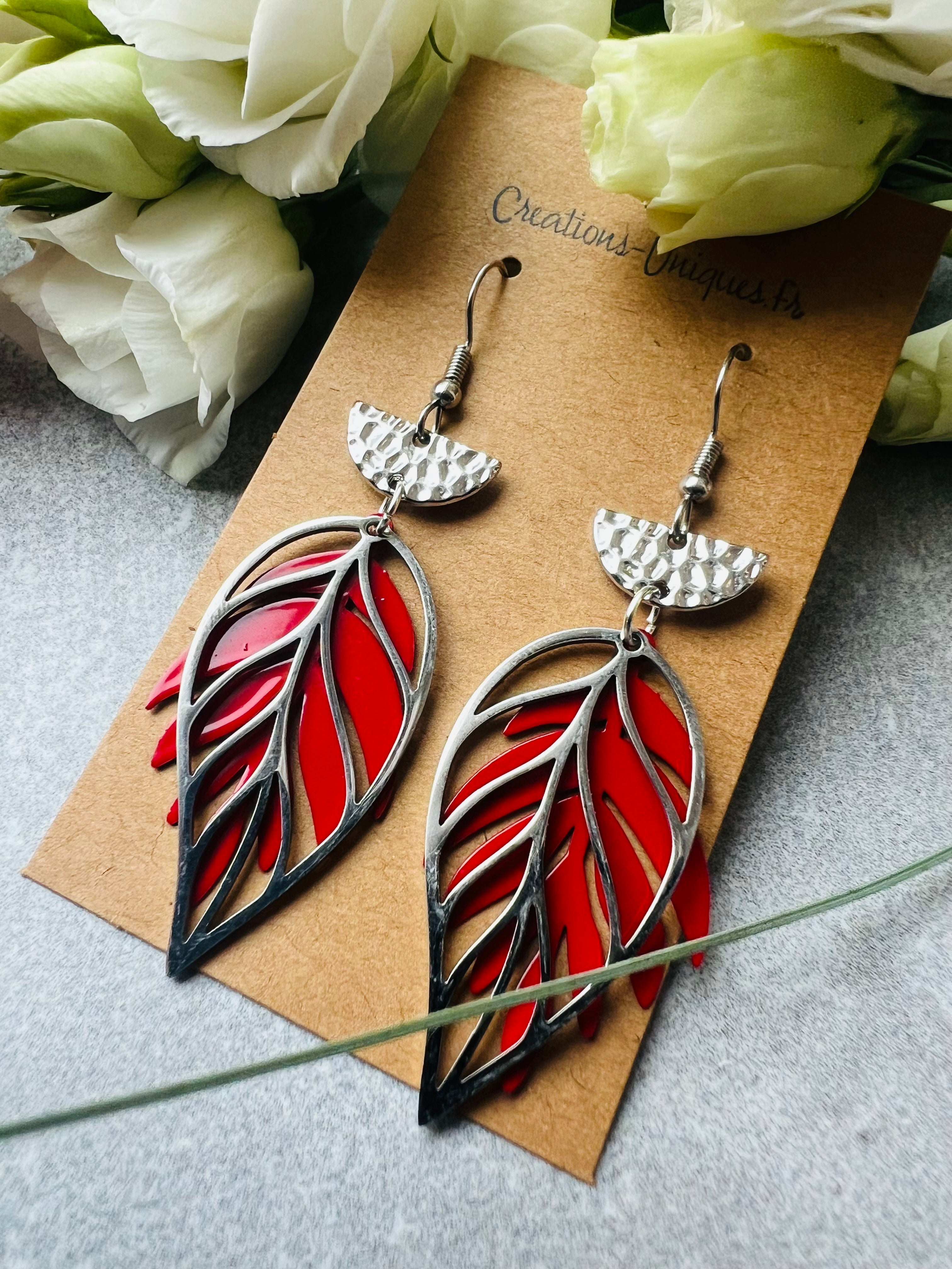 Boucles d’oreilles SHELAINE feuilles rouges - Créations Uniques - Créations Uniques