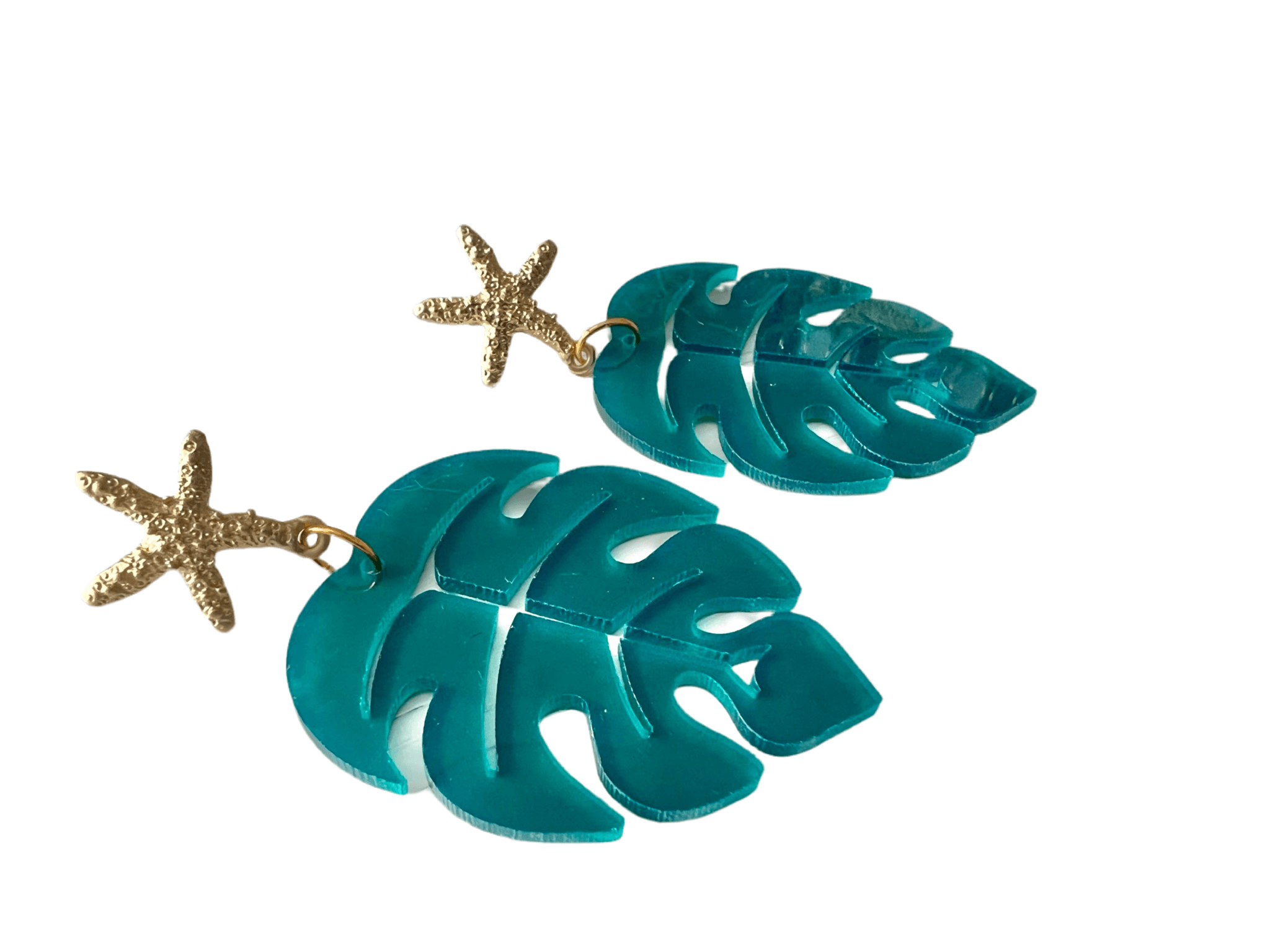 Boucles d’oreilles PRUDENCE feuilles tropicales turquoises et clous étoiles de mer - Créations Uniques - Créations Uniques