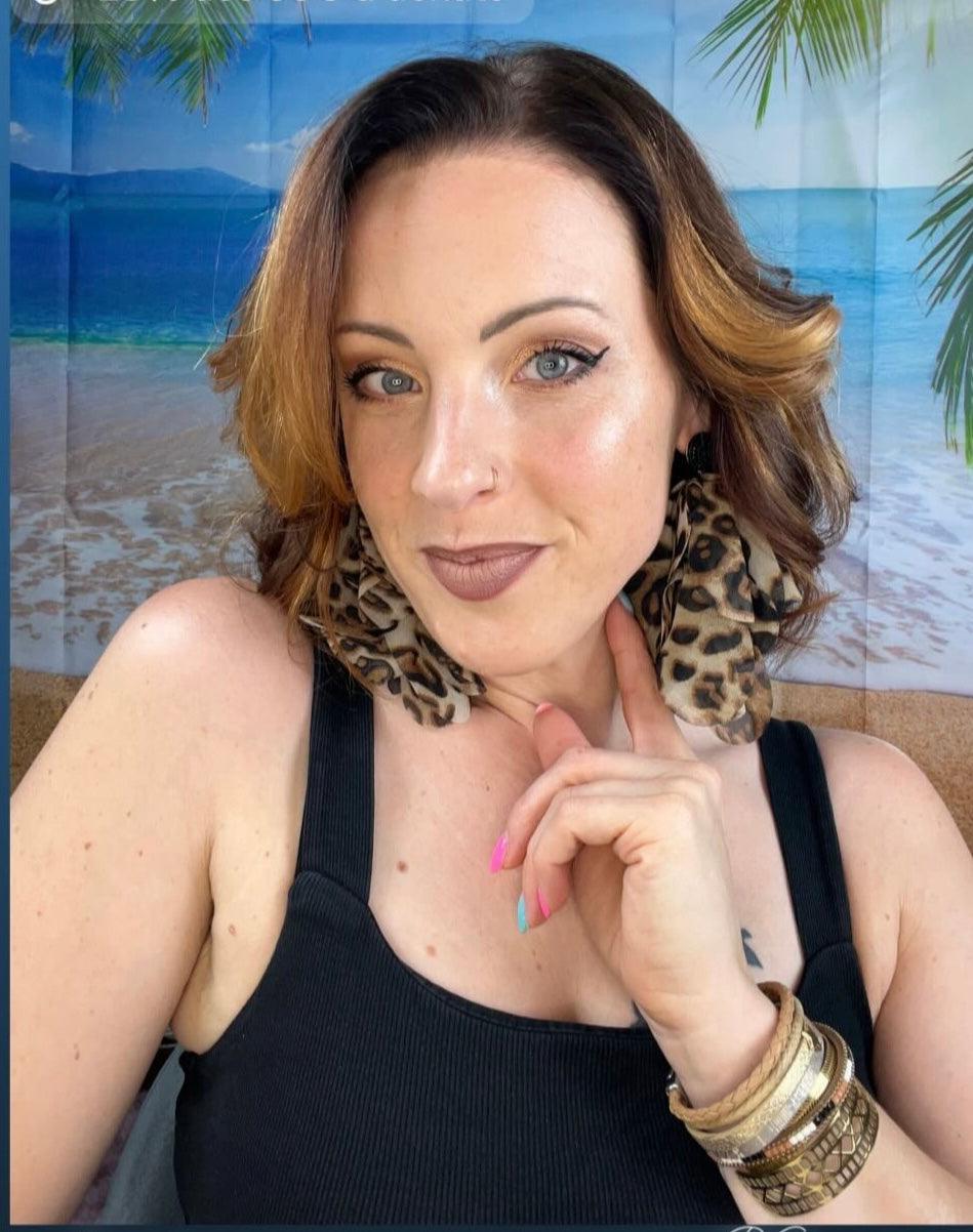 Boucles d’oreilles ALESSANDRA tissu soie motif léopard - Créations Uniques