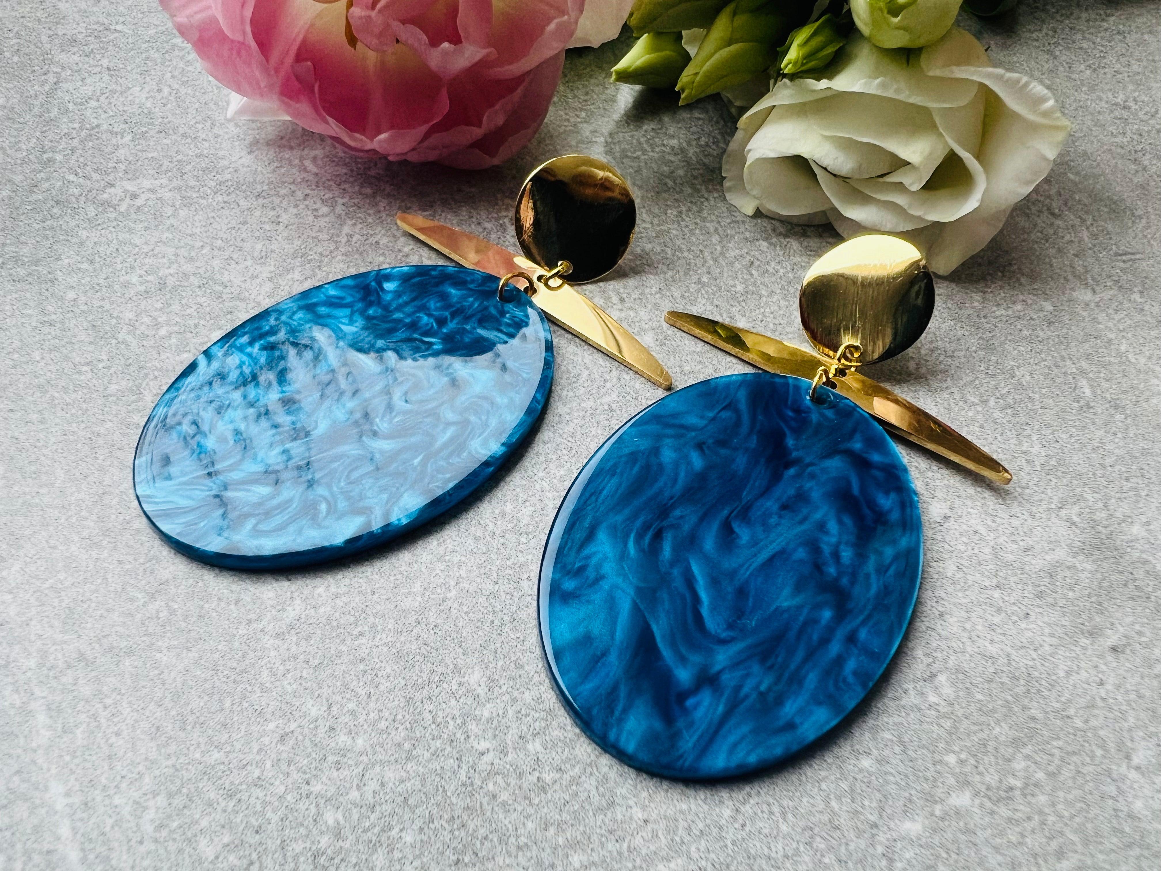 Boucles d’oreilles ANAELLE résine bleue océan - Créations Uniques - Créations Uniques