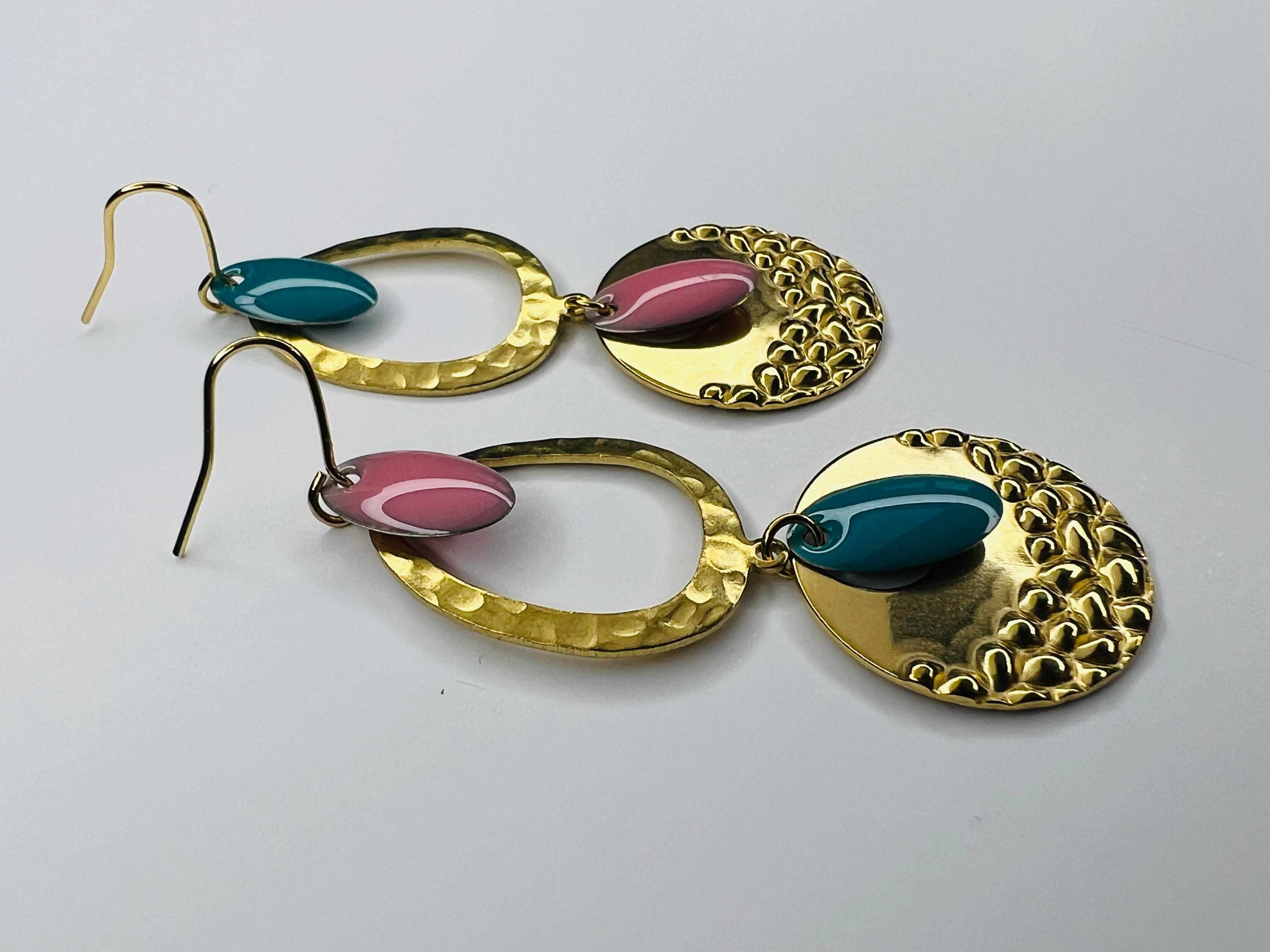 Boucles d’oreilles asymétriques ALICIA gouttes roses et bleues - Créations Uniques - Créations Uniques