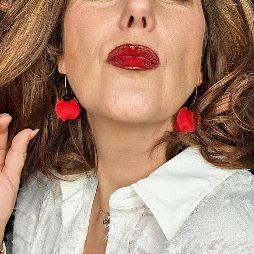 Boucles d’oreilles MARIELLE pétales rouges et cœurs cristal noirs - Créations Uniques - Créations Uniques