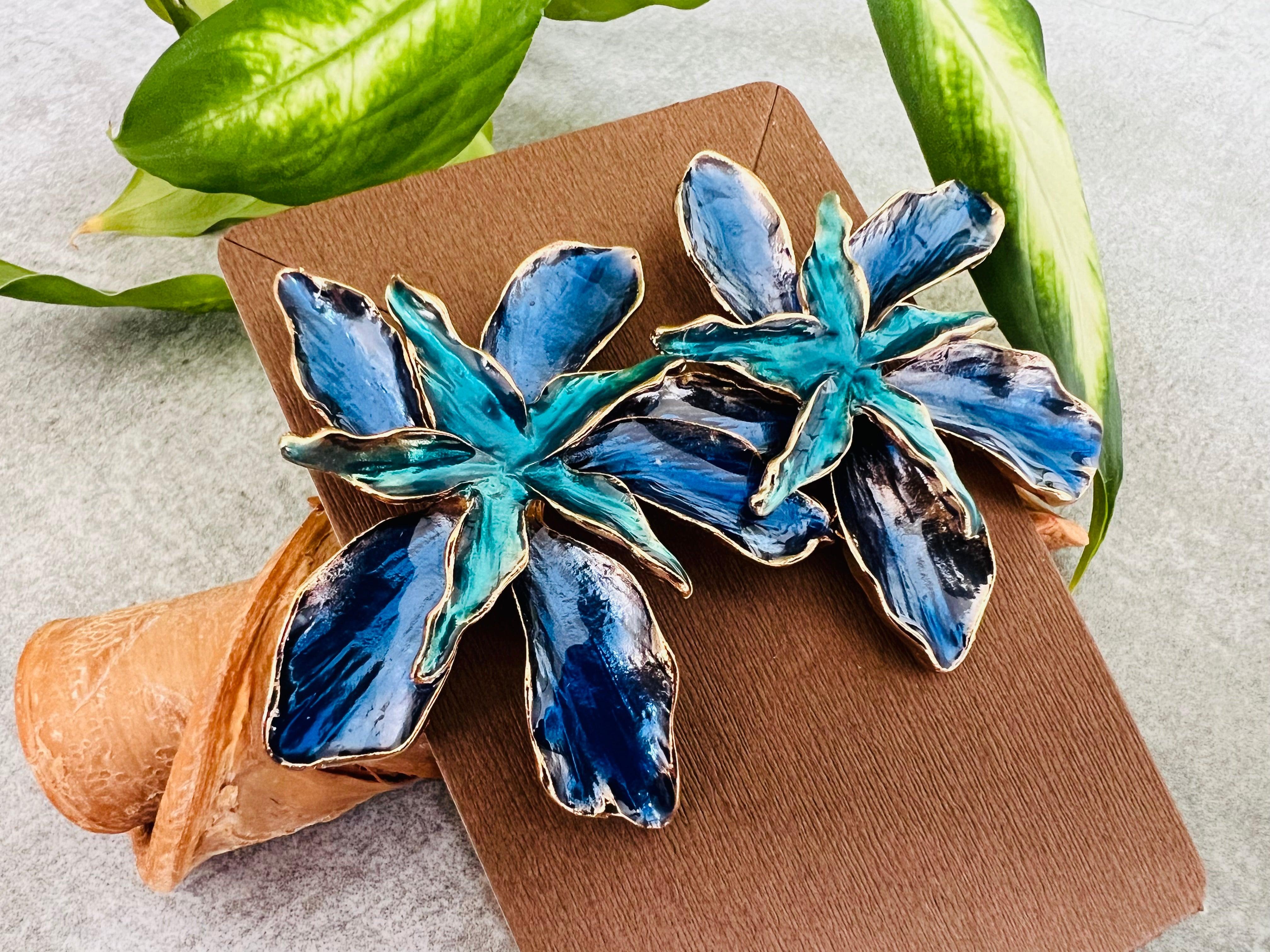 Boucles d’oreilles VIC fleurs bleues - Créations Uniques