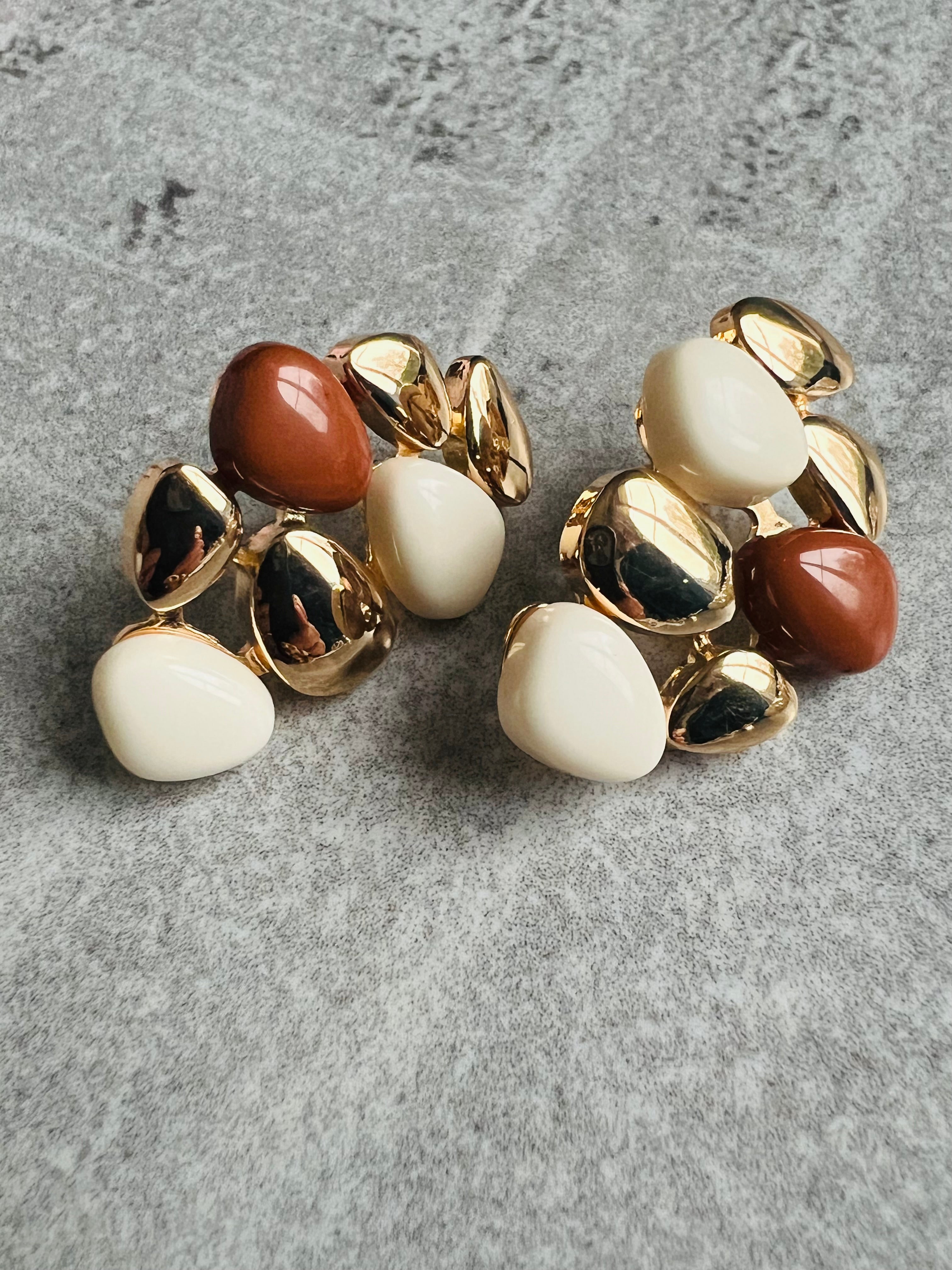 Boucles d’oreilles JOSÉE crème et caramel ou noir - Créations Uniques