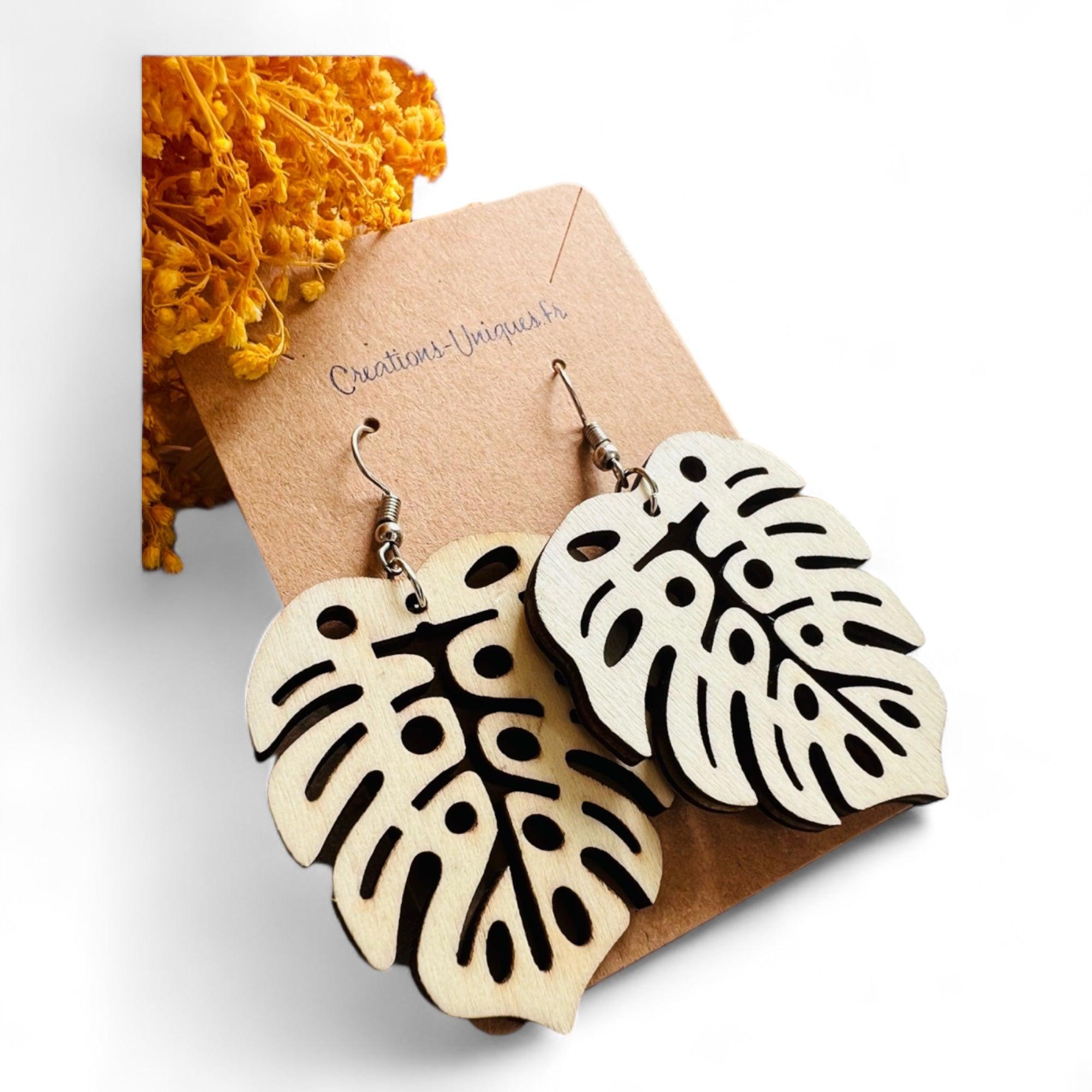 Boucles d’oreilles LYANNA feuilles tropicales bois beige - Créations Uniques