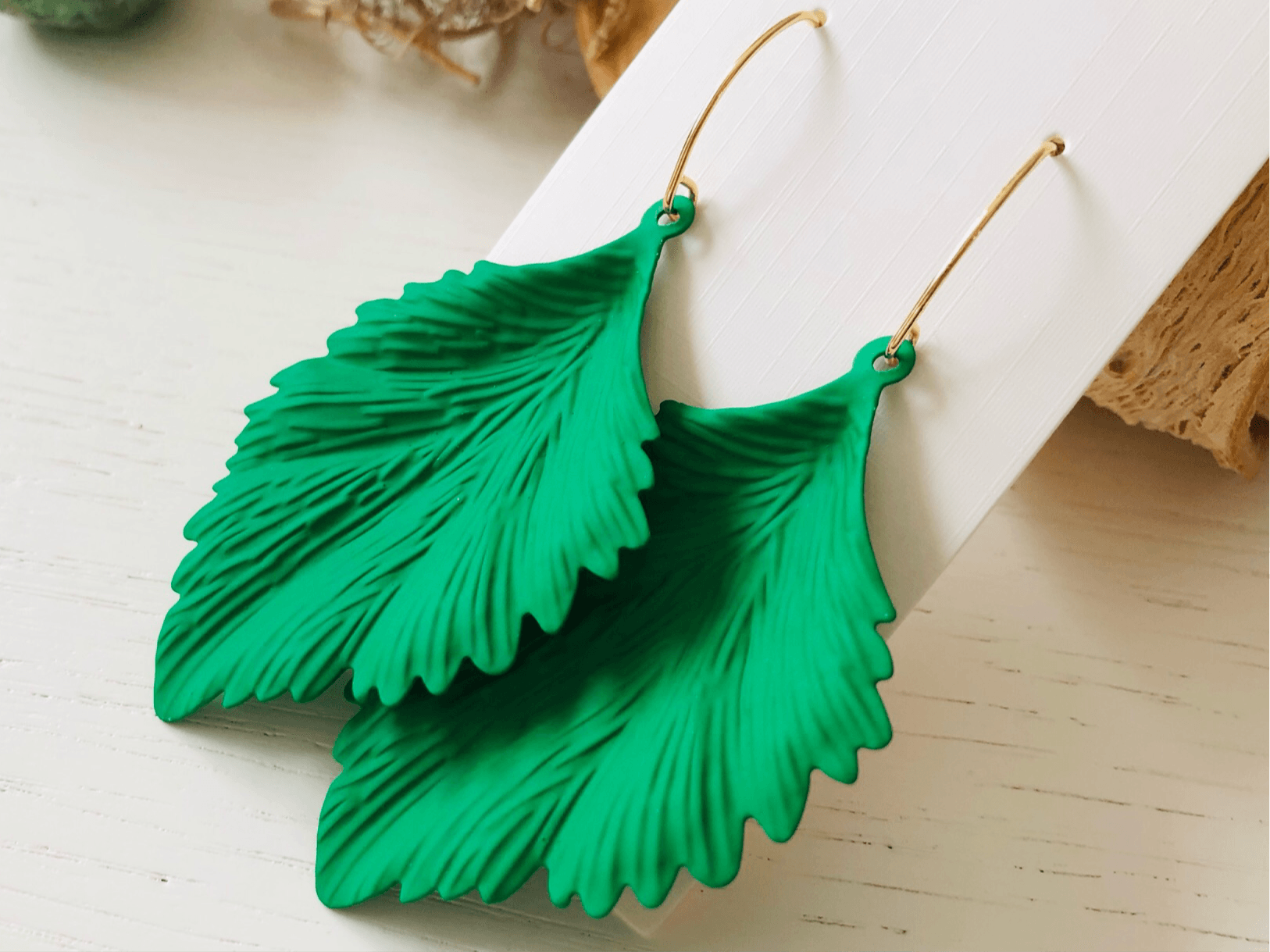 Boucles d’oreilles GARANCE feuilles vertes - Créations Uniques - Créations Uniques