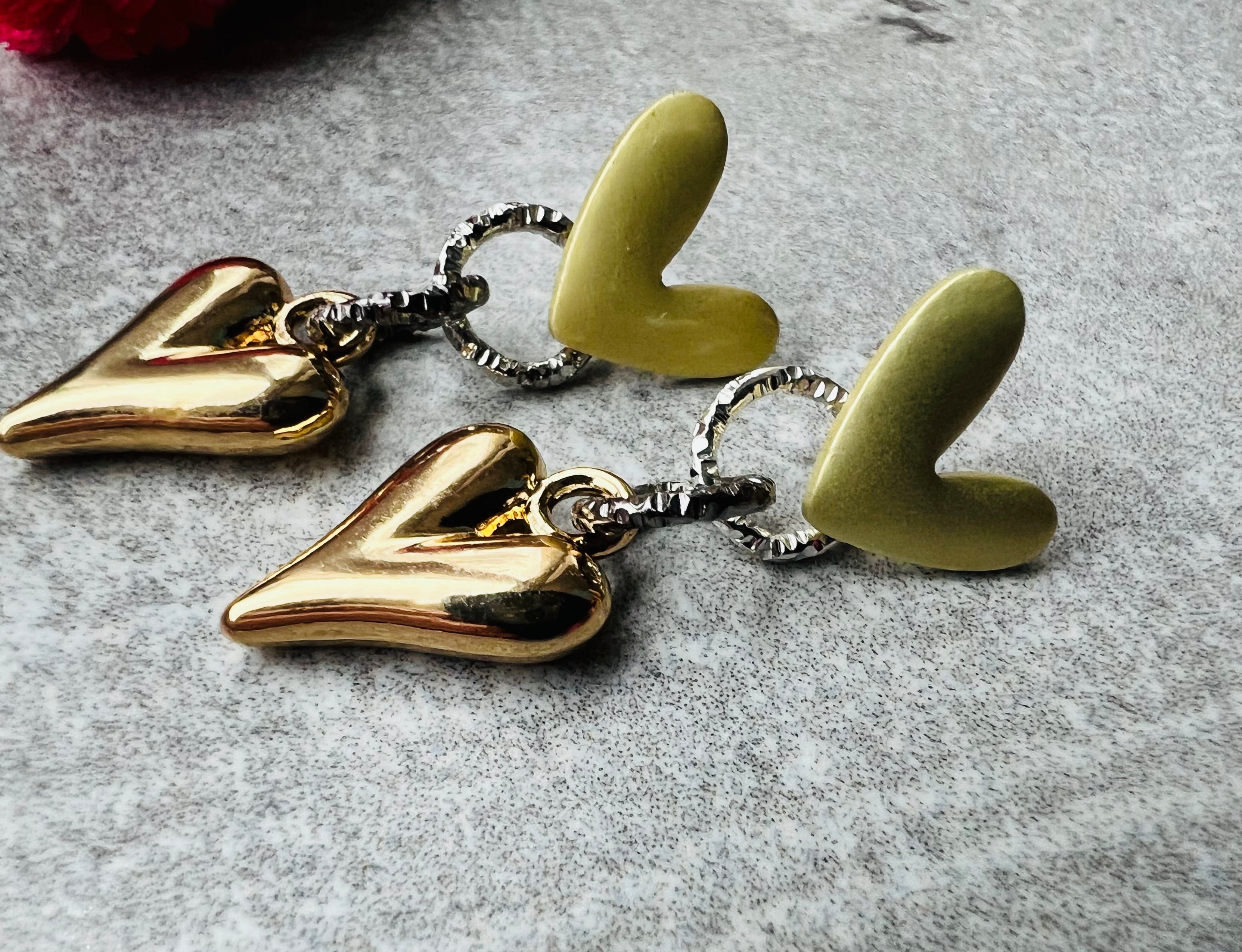 Boucles d’oreilles EUGENIE coeurs dorés - Créations Uniques - Créations Uniques