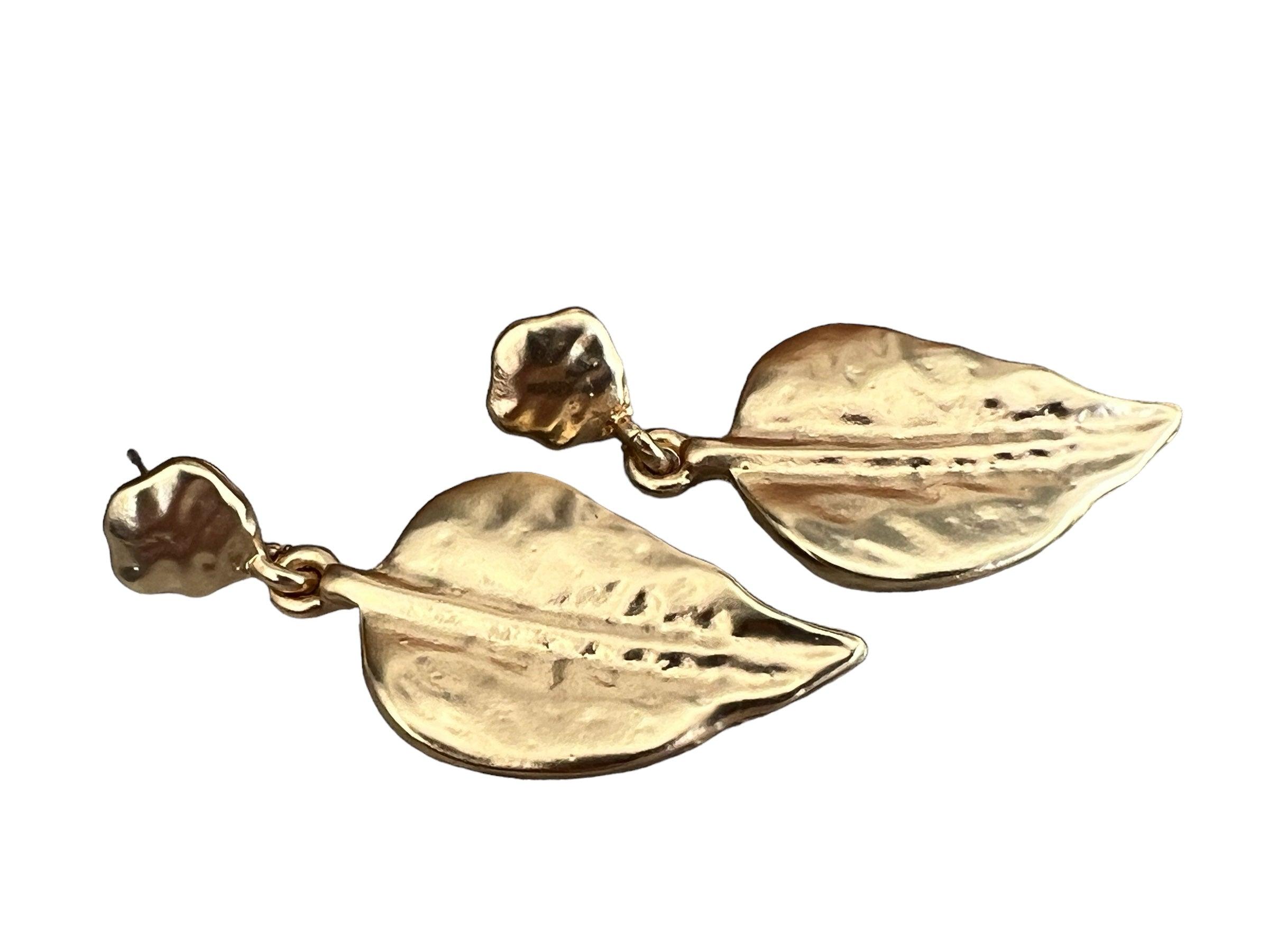 Boucles d’oreilles MALLAURY feuilles dorées courtes doré mat - Créations Uniques