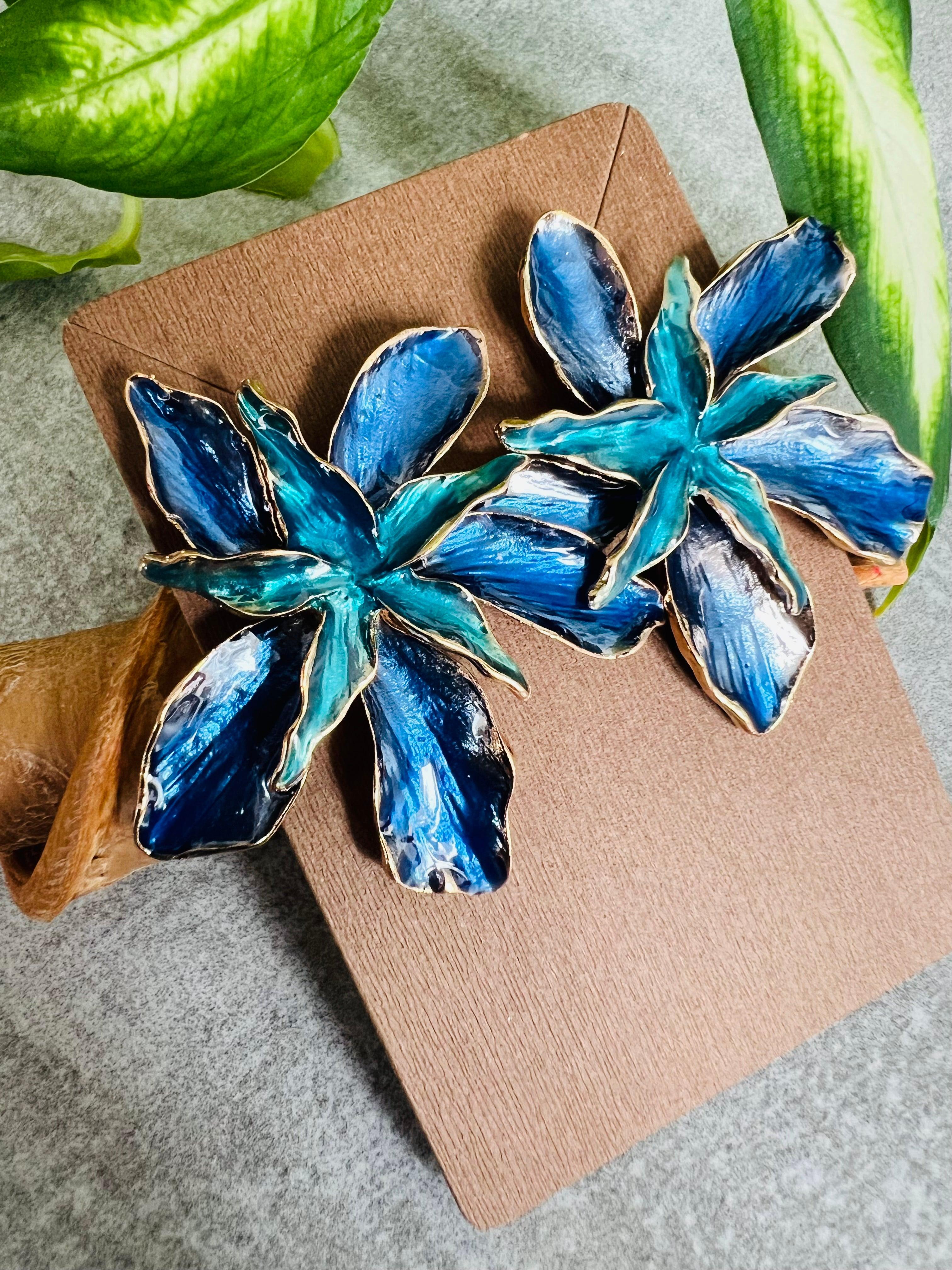 Boucles d’oreilles VIC fleurs bleues - Créations Uniques