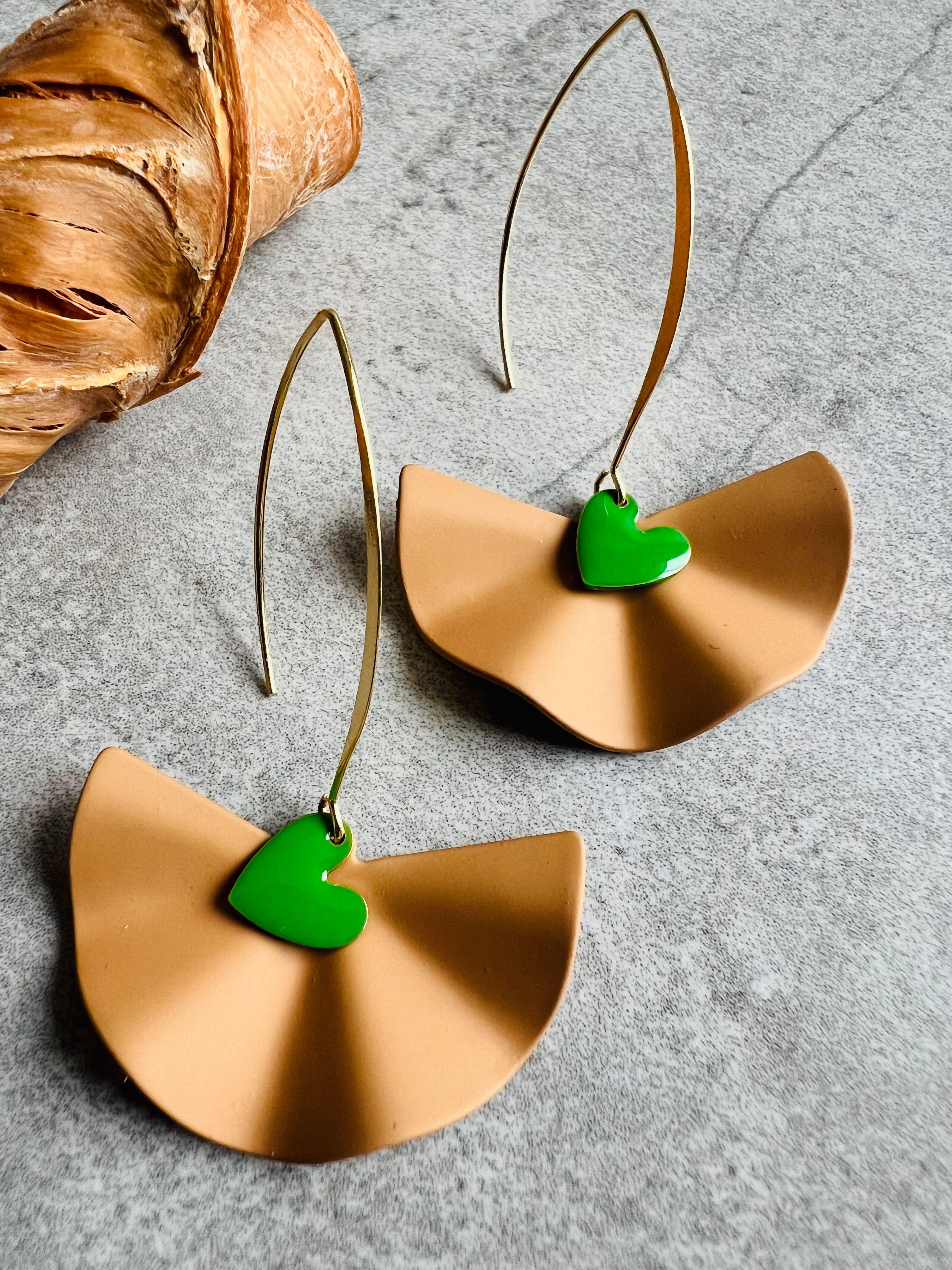 Boucles d’oreilles SELENE éventails beige - Créations Uniques - Créations Uniques