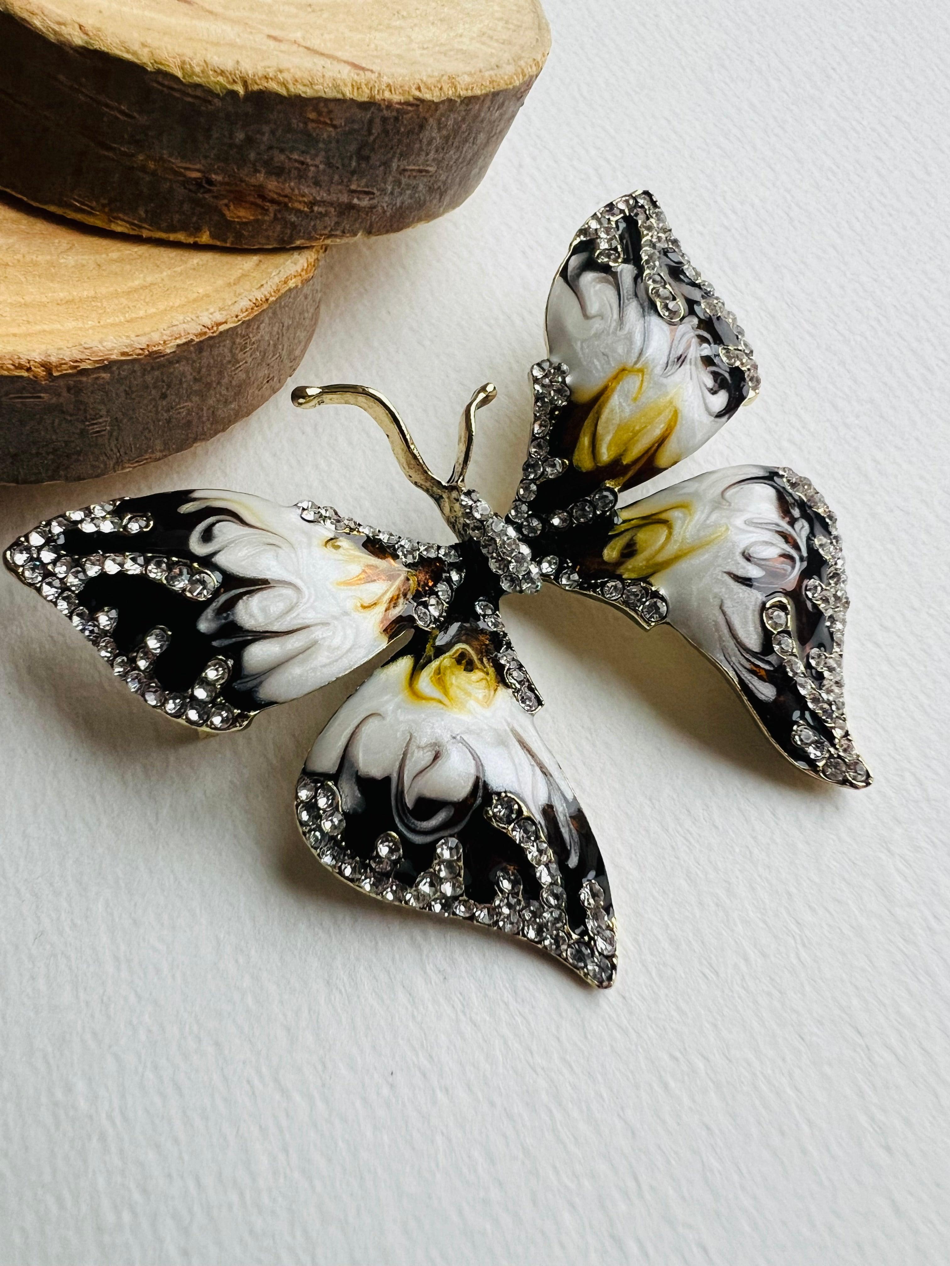 Broche CASSANDRA papillon blanc noir et strass - Créations Uniques
