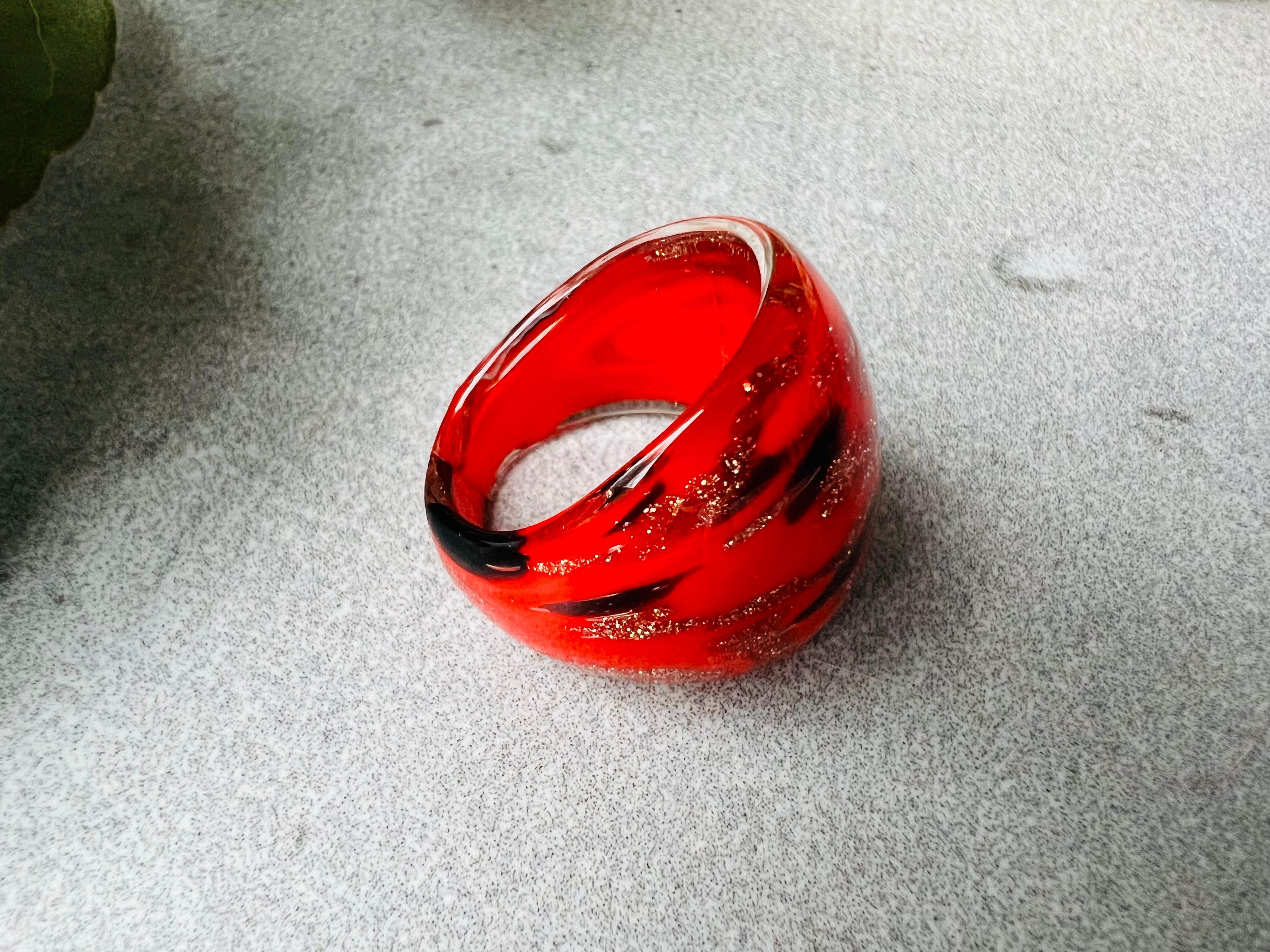Bague en verre JESSICA rouge - Créations Uniques