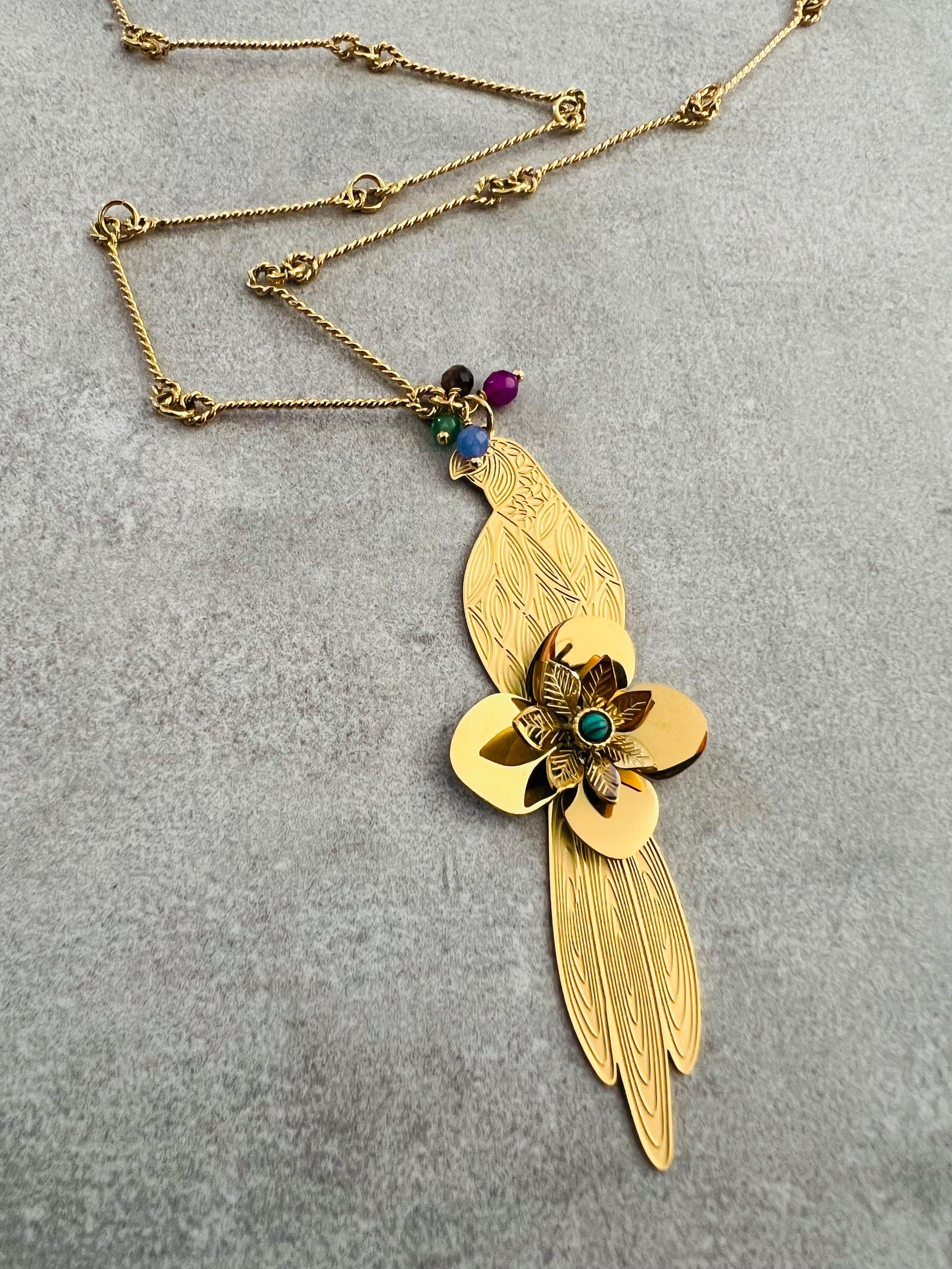Collier sautoir TIFANIE pendentif perroquet doré - Créations Uniques