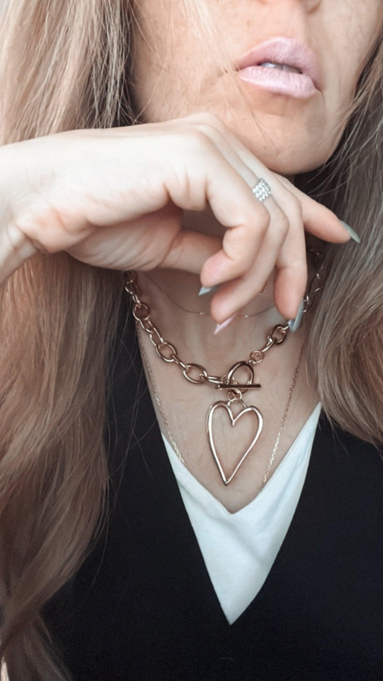 Collier TORI doré pendentif cœur, - Créations Uniques