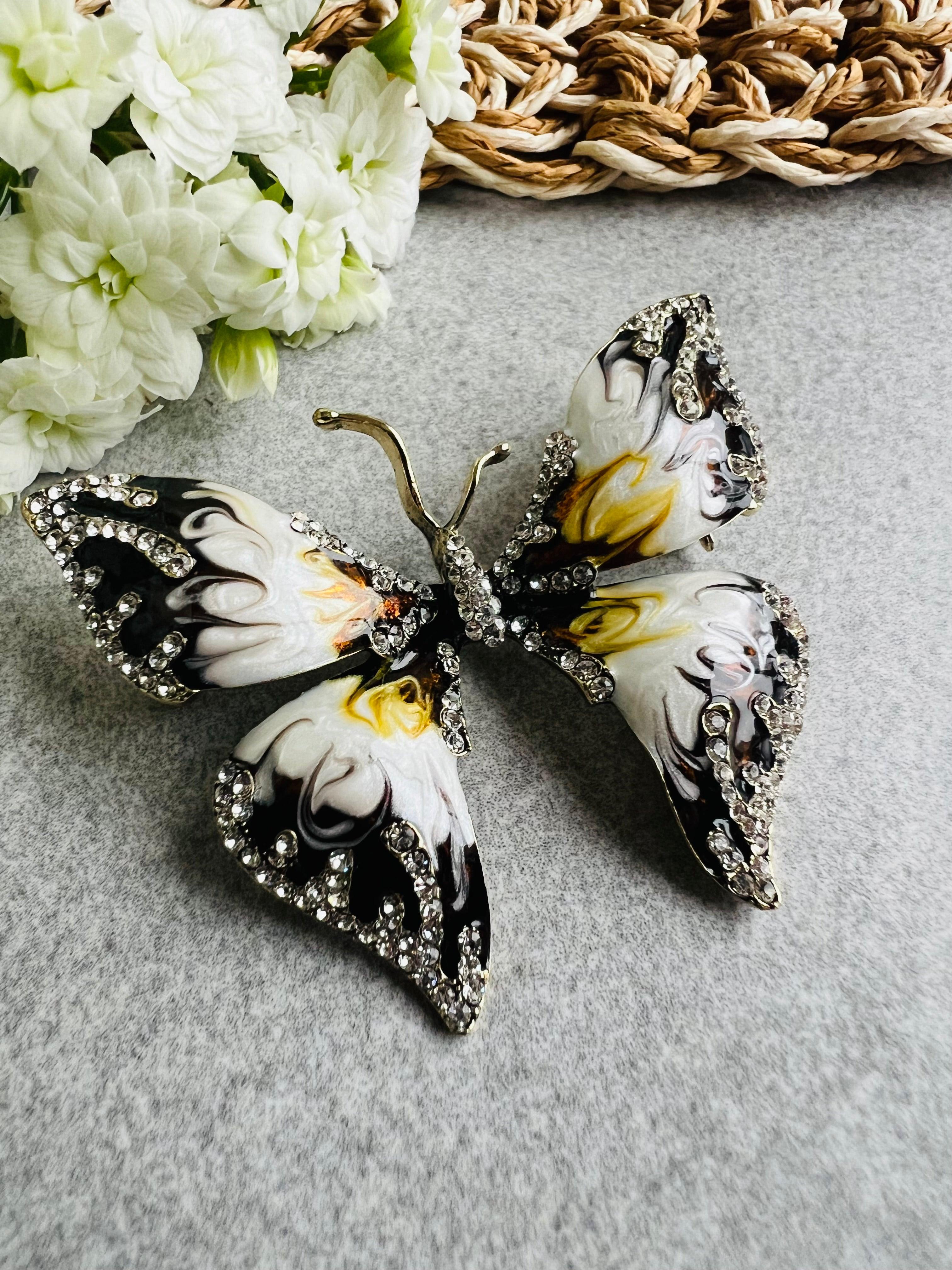 Broche CASSANDRA papillon blanc noir et strass - Créations Uniques