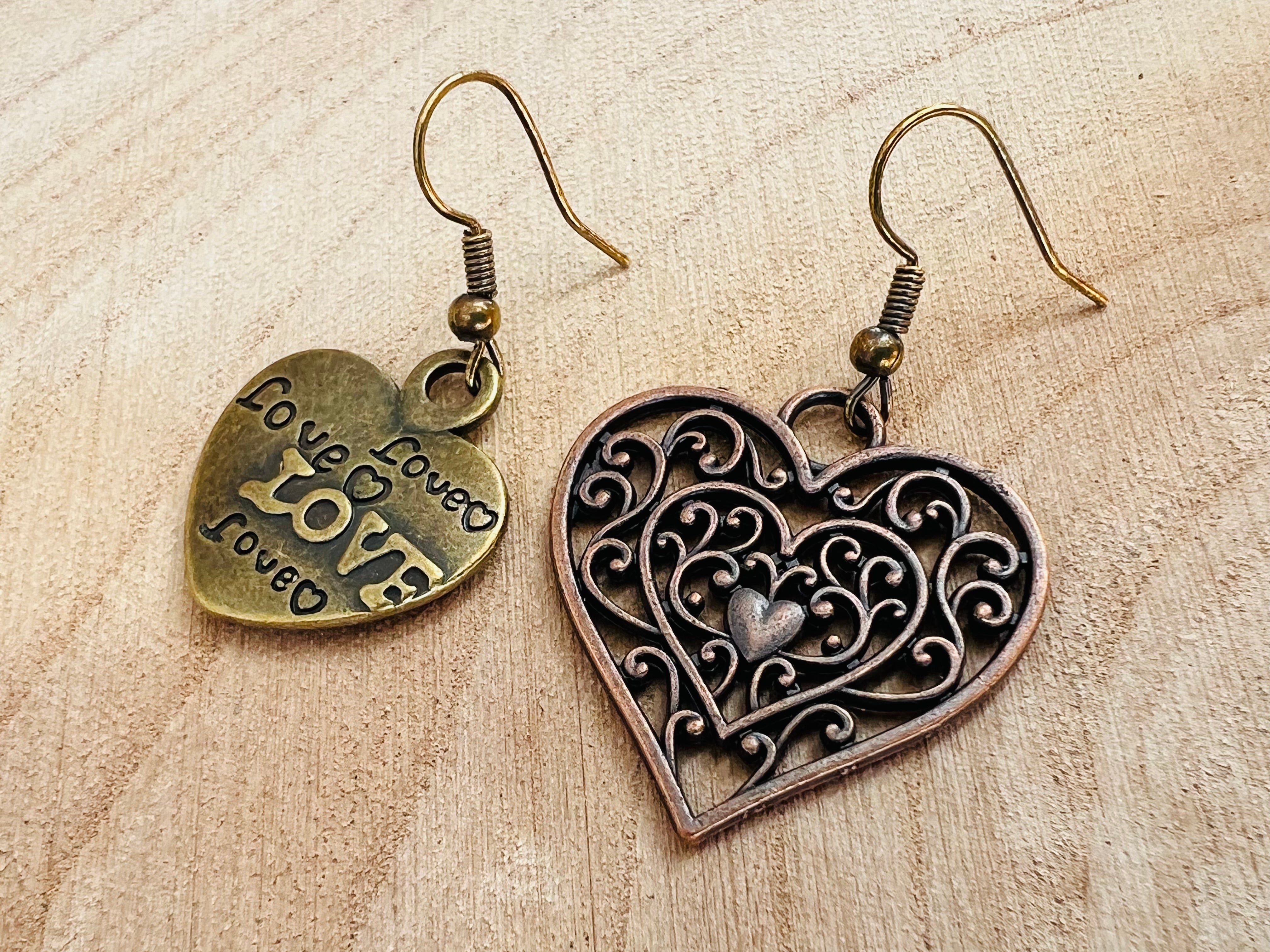 Boucles d’oreilles MYLENA cœurs asymétrique - Créations Uniques - Créations Uniques