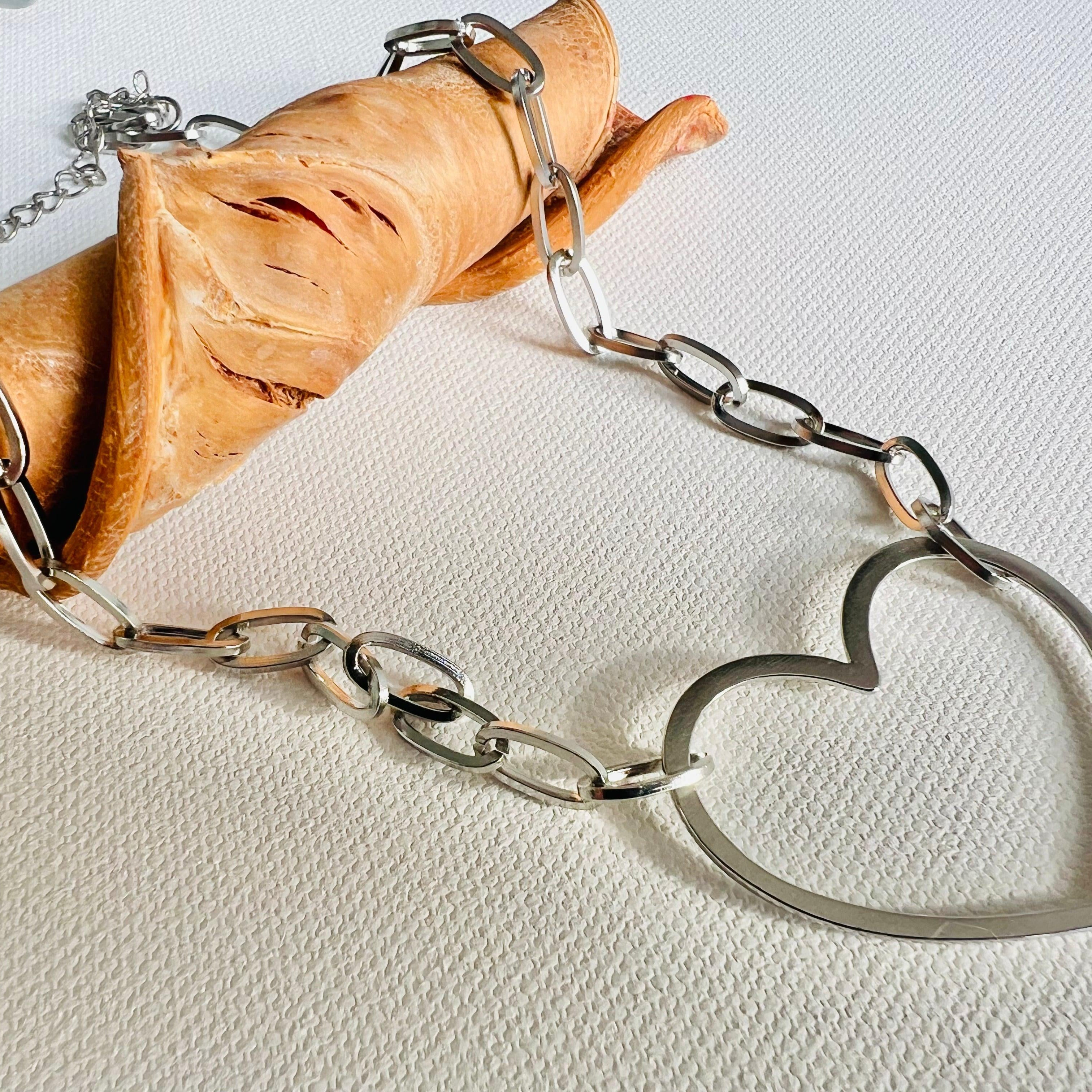 Collier LOUISETTE collier cœur argenté - Créations Uniques