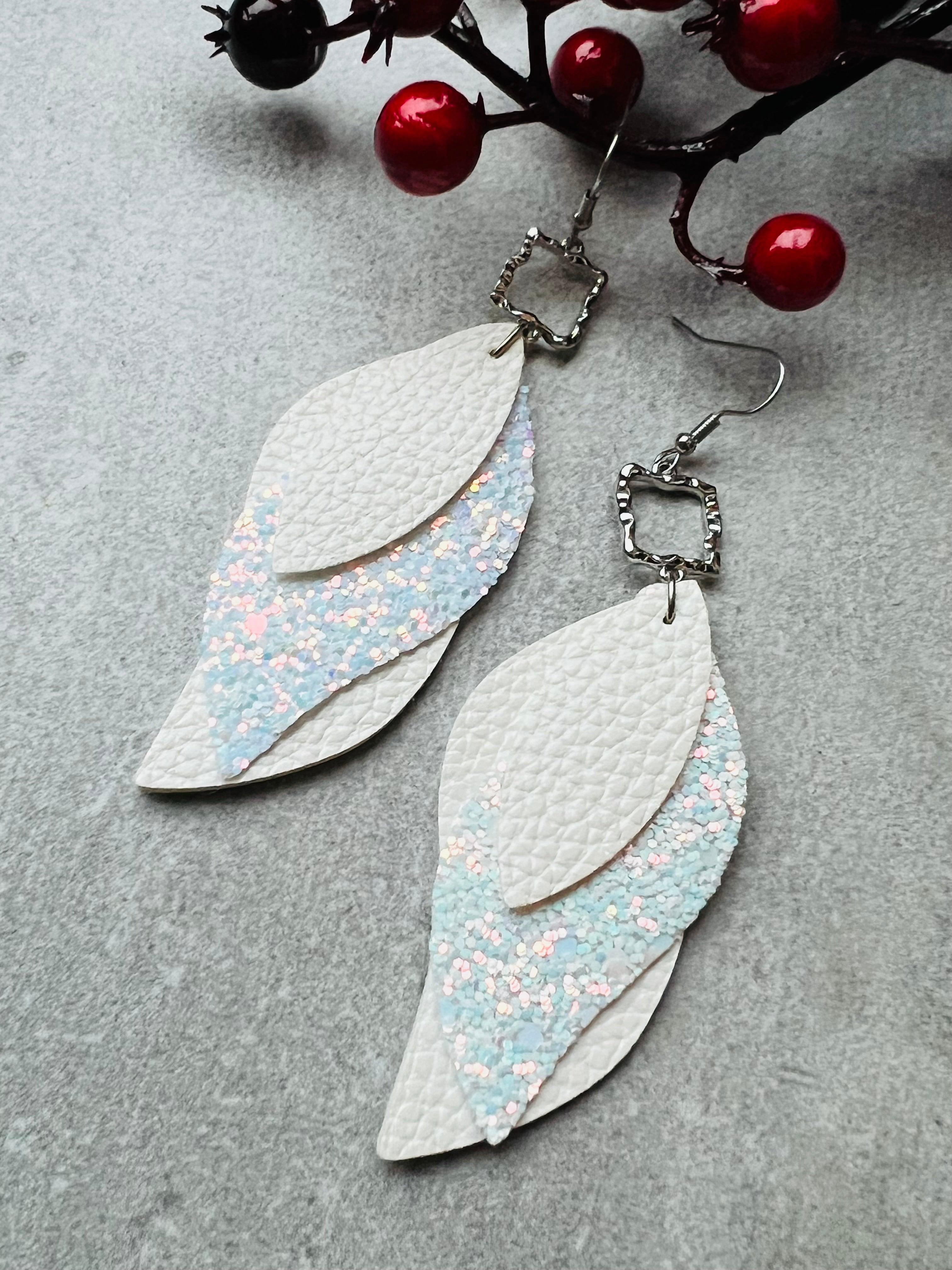 Boucles d’oreilles SOLANGE paillettes blanches - Créations Uniques - Créations Uniques
