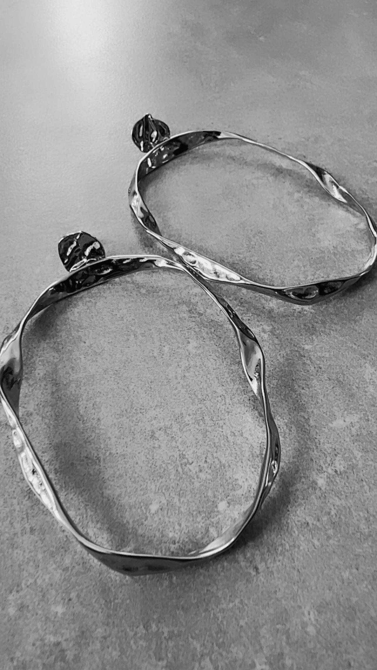 Boucles d’oreilles PASCALE grand modèle ovale argenté - Créations Uniques