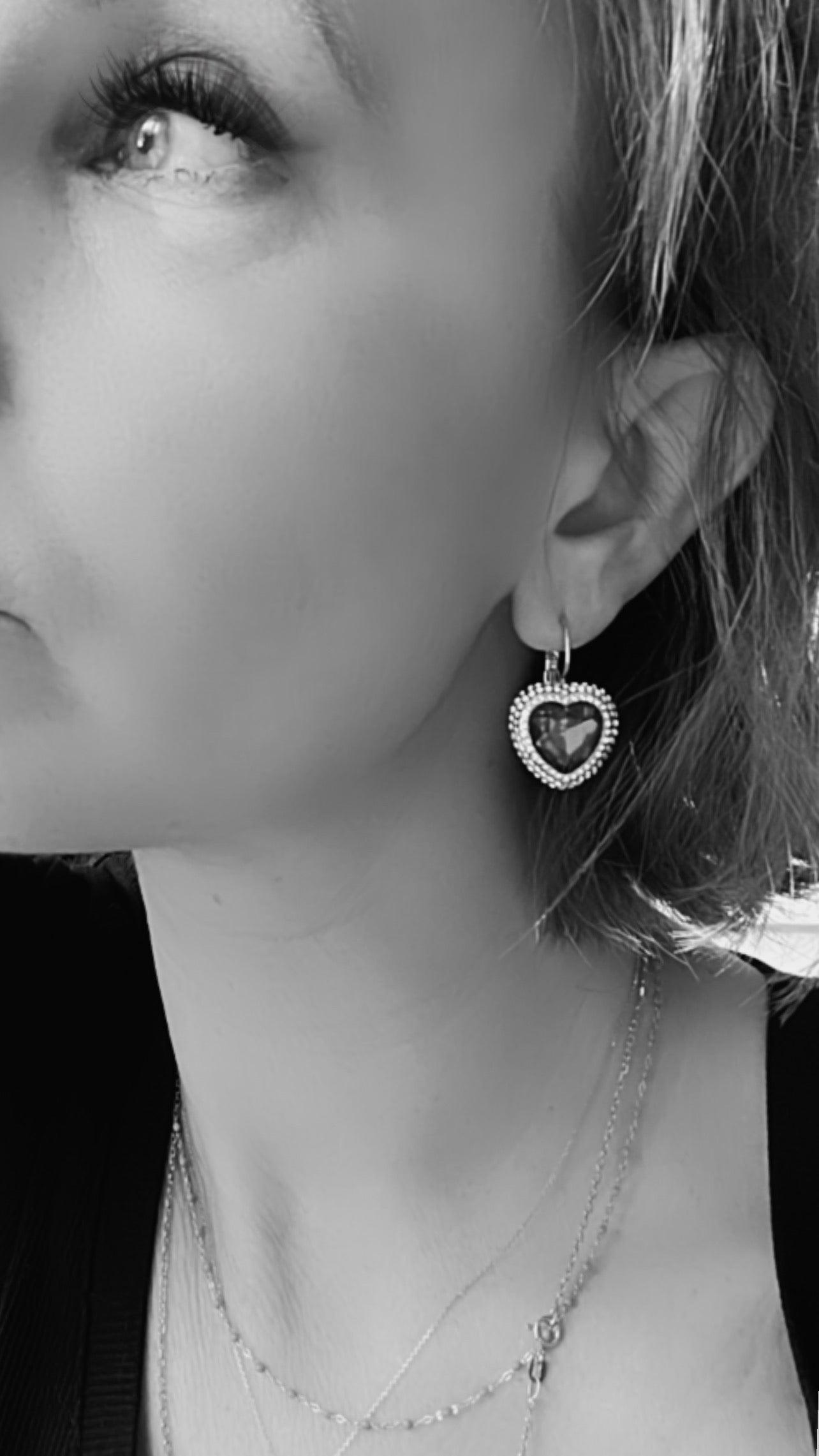 Boucles d’oreilles RONNIE cœurs émeraude strass crochets dormeuses - Créations Uniques