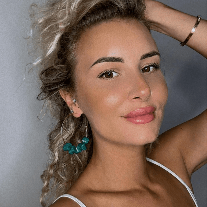 Boucles d’oreilles DONNA anneaux créoles et perles vertes - Créations Uniques - Créations Uniques