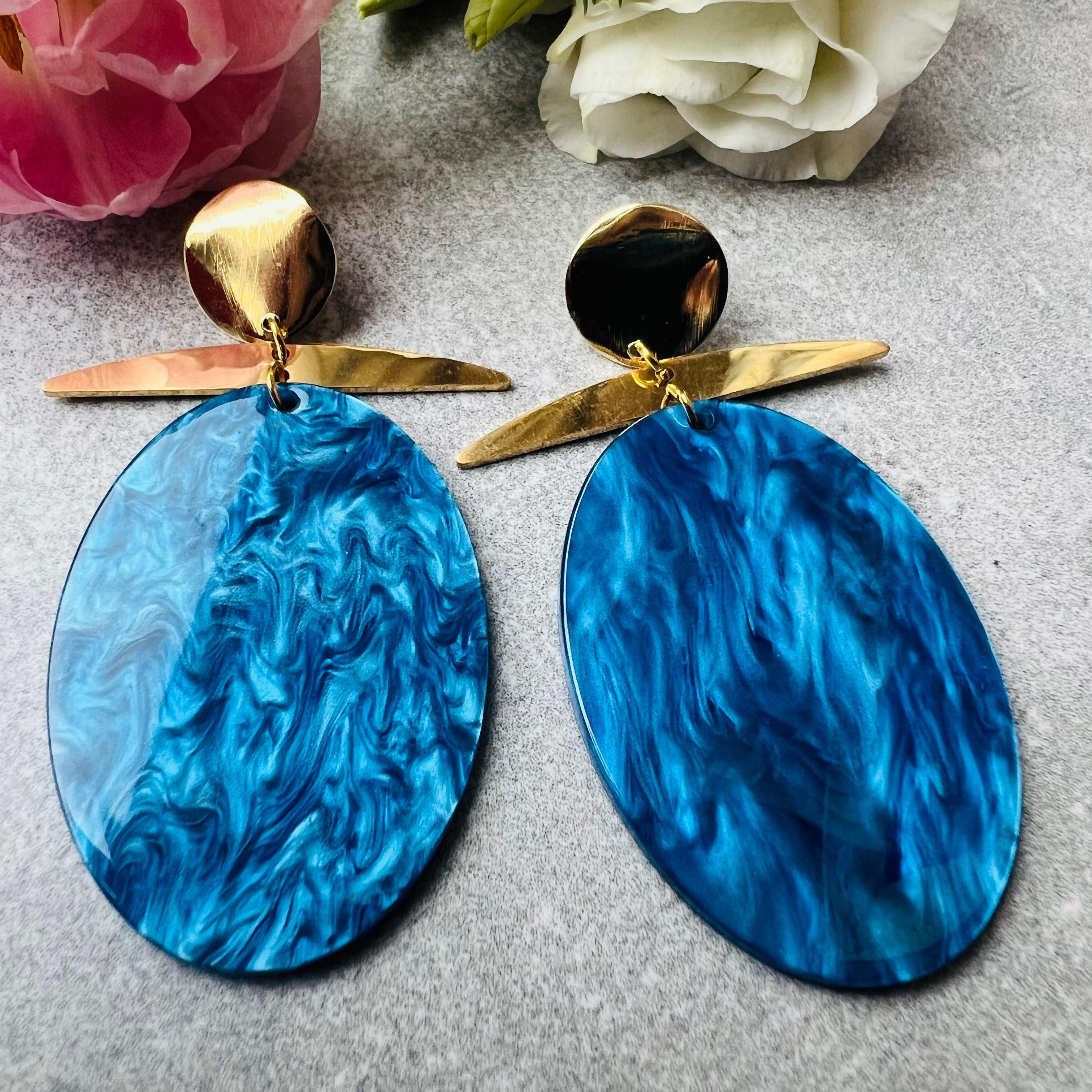 Boucles d’oreilles ANAELLE résine bleue océan - Créations Uniques - Créations Uniques