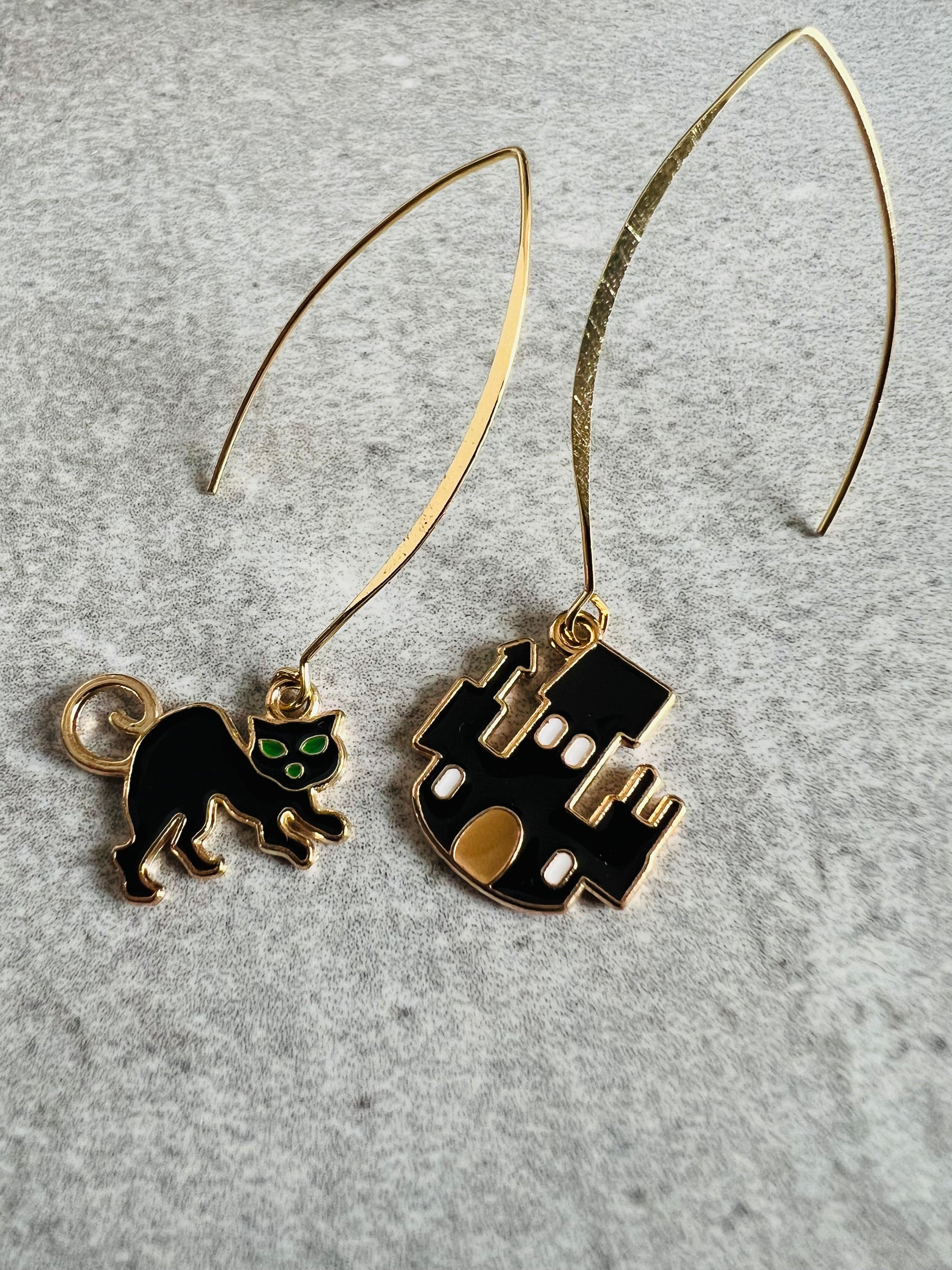 Boucles d’oreilles HALLOWEEN noires et asymétriques- Créations Uniques - Créations Uniques