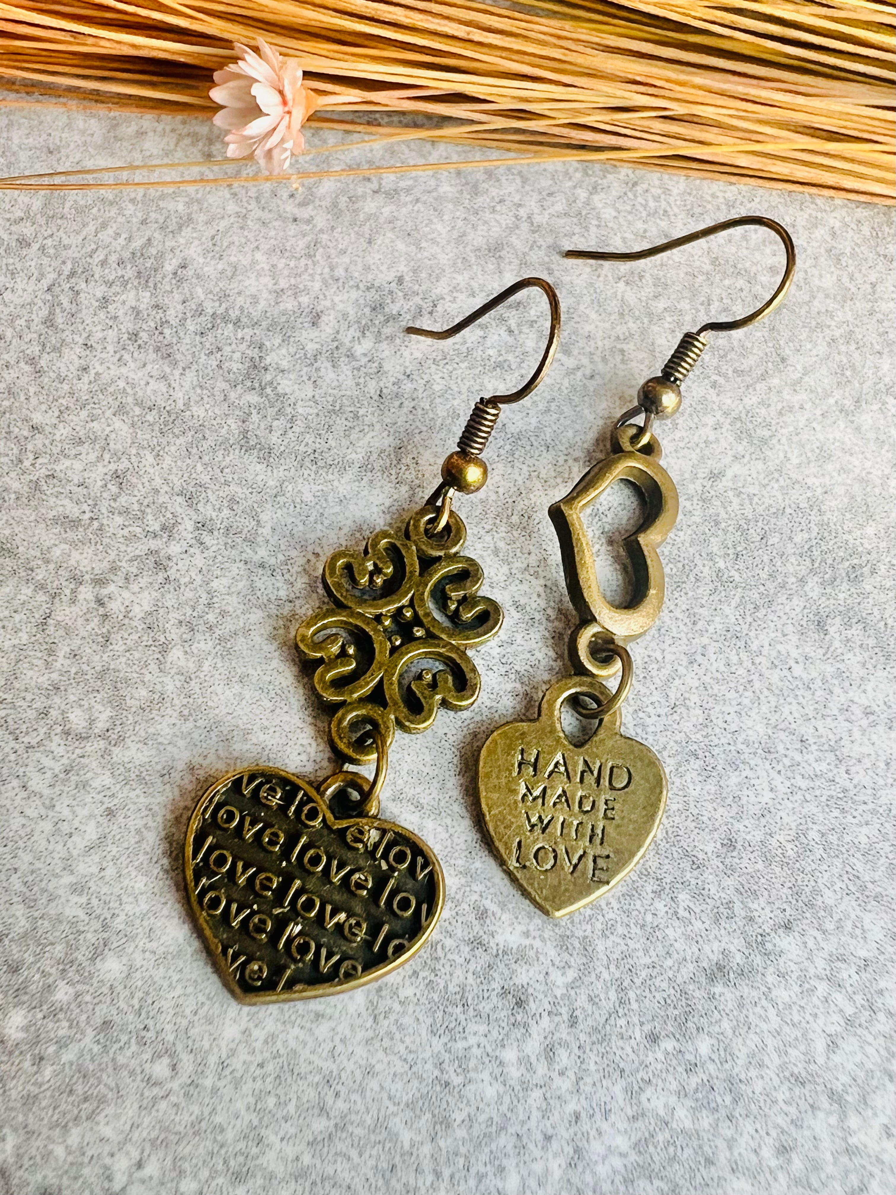 Boucles d’oreilles MYLENA cœurs asymétrique - Créations Uniques - Créations Uniques