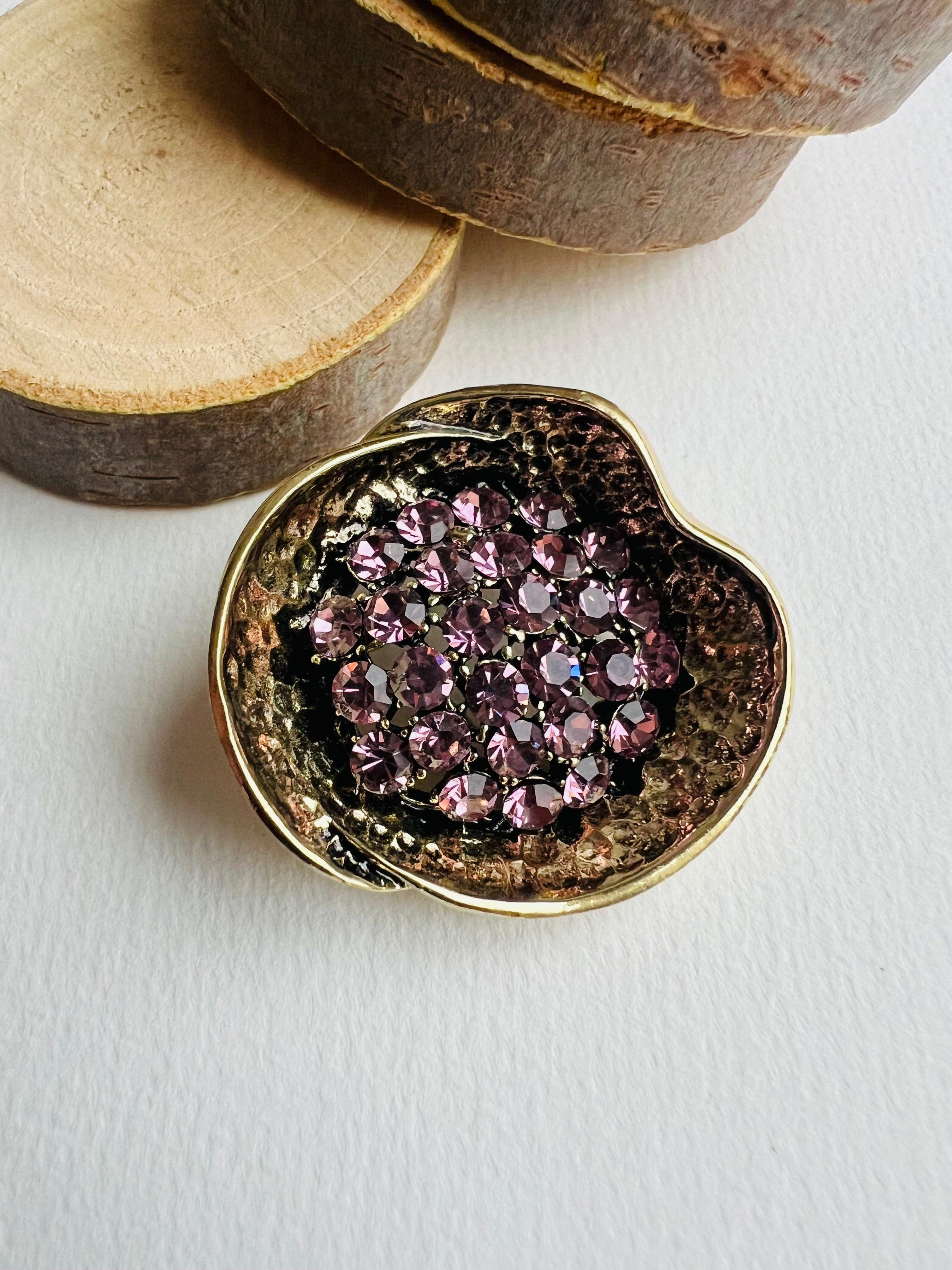 Broche BETTINA style classique strass rose - Créations Uniques